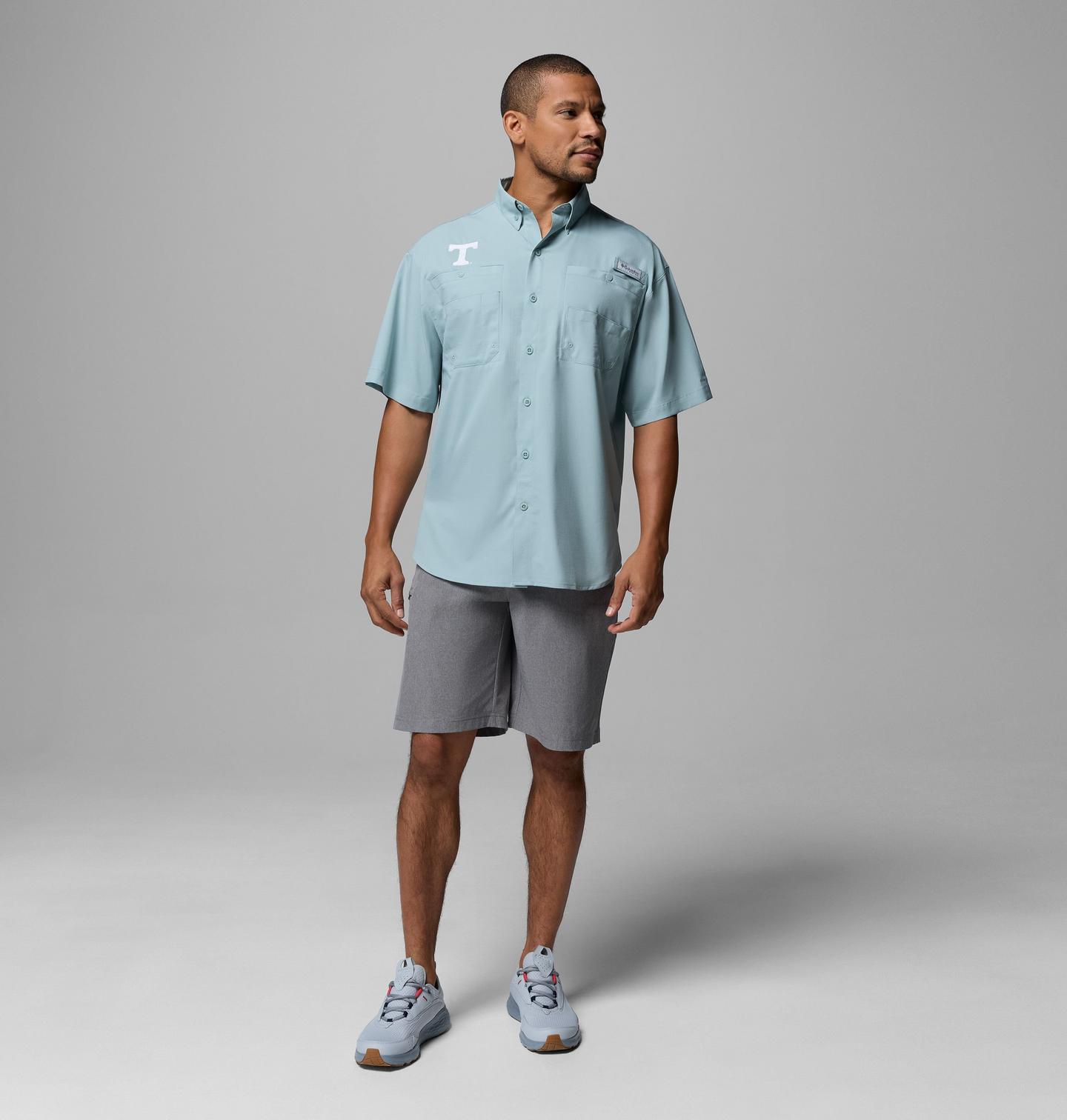 Мужская рубашка Columbia Collegiate PFG Tamiami Short Sleeve Shirt - Tennessee, цвет: Синий — фото 2