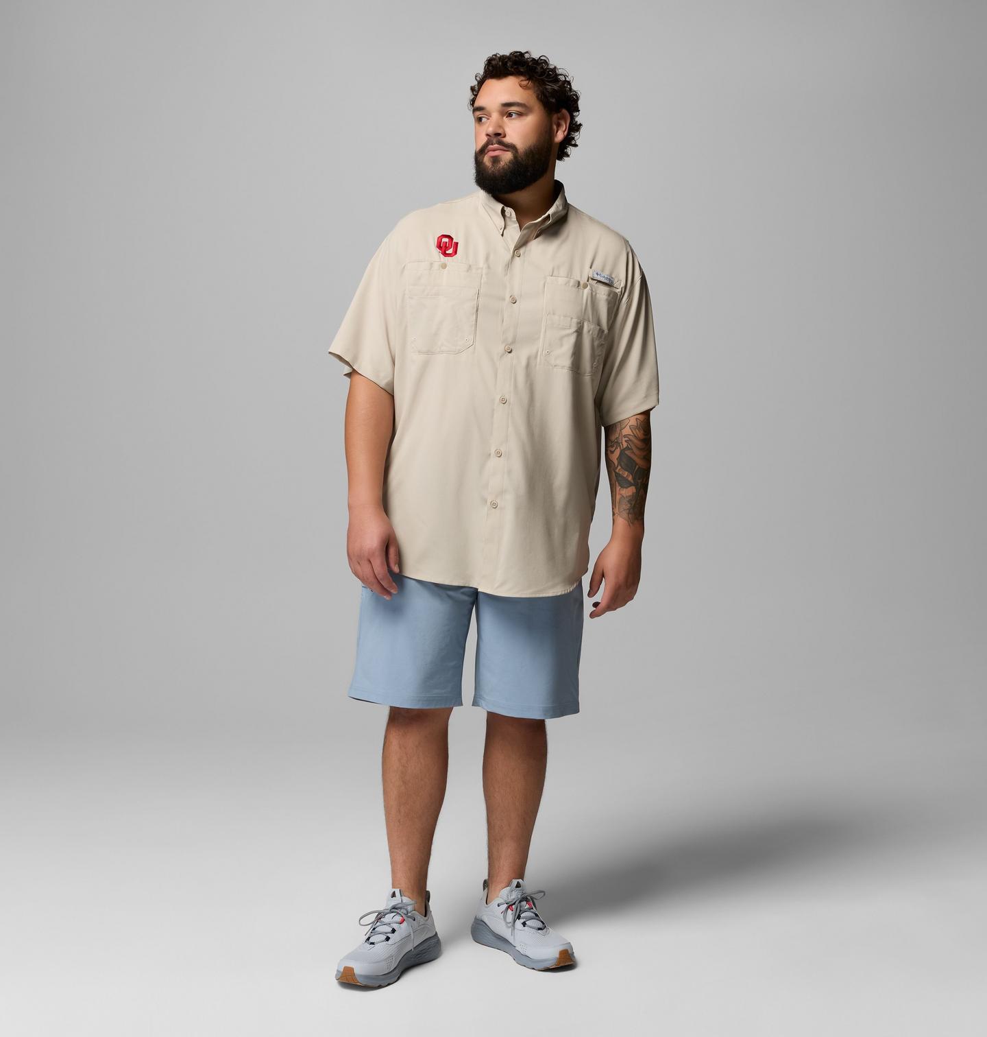 Мужская рубашка Columbia Collegiate PFG Tamiami Short Sleeve Shirt - Big - Oklahoma, цвет: Серо-бежевый — фото 2