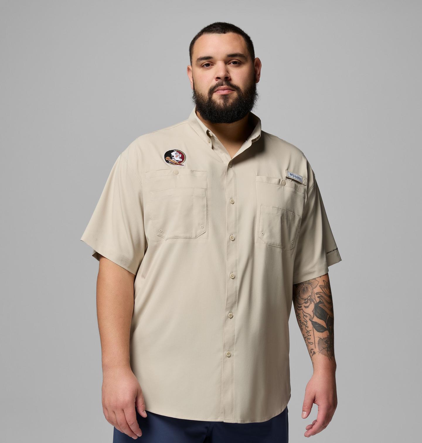 Мужская рубашка Columbia Collegiate PFG Tamiami Short Sleeve Shirt - Big - Florida State, цвет: Серо-бежевый — фото 1
