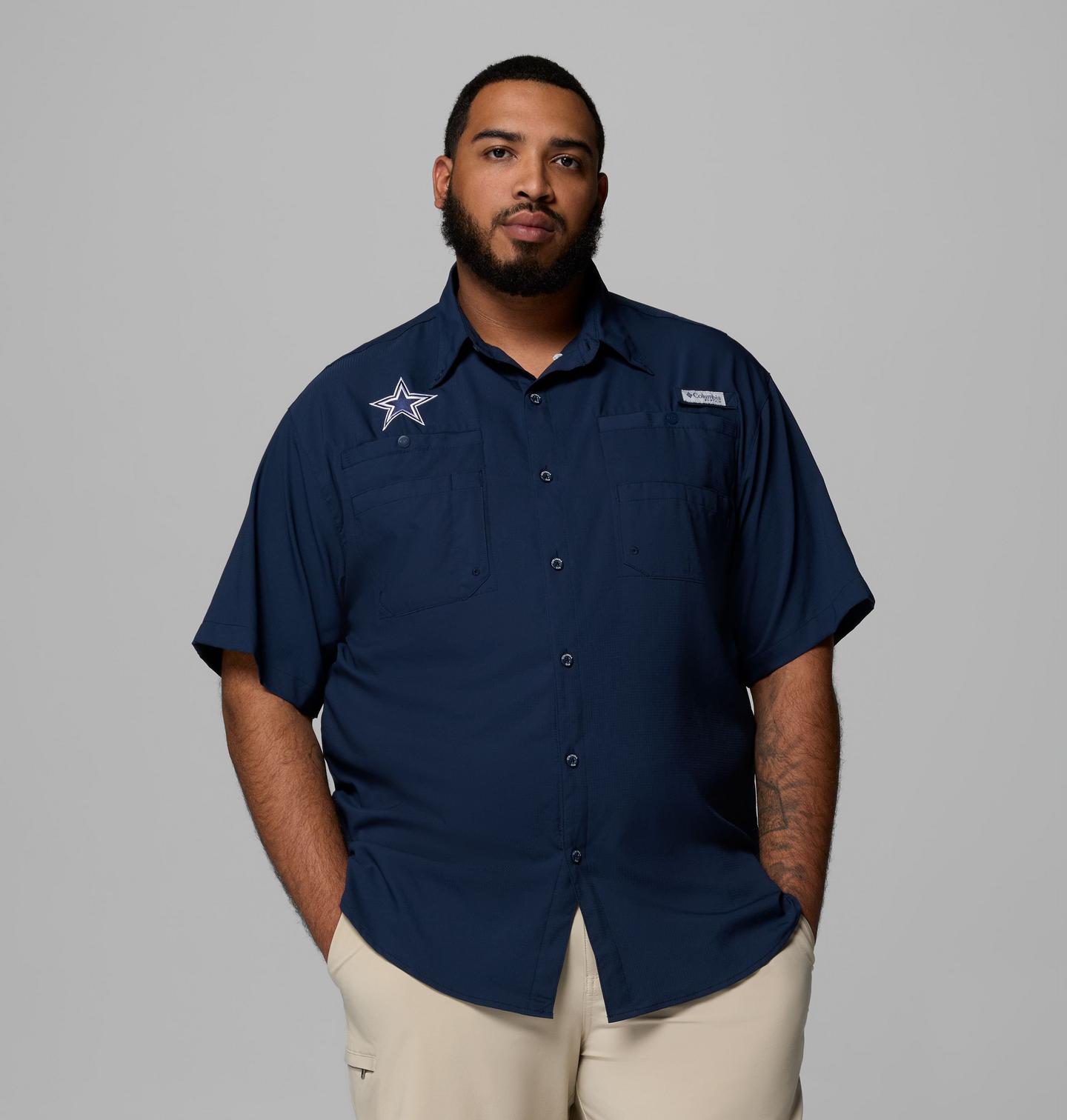 Мужская рубашка Columbia PFG Tamiami Short Sleeve Shirt - Big - Dallas Cowboys, цвет: Тёмно-синий — фото 1