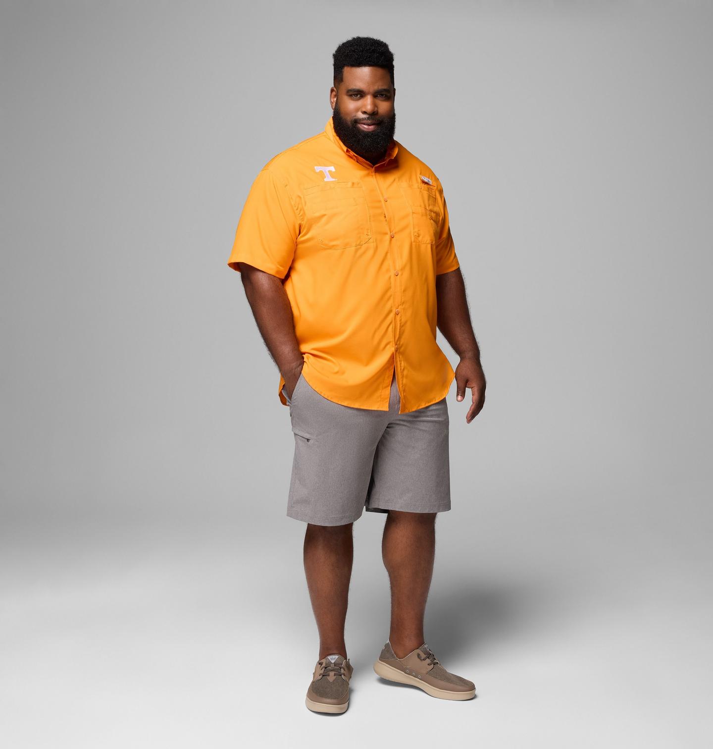 Мужская рубашка Columbia Collegiate PFG Tamiami Short Sleeve Shirt - Big - Tennessee, цвет: Ut - Solarize — фото 2