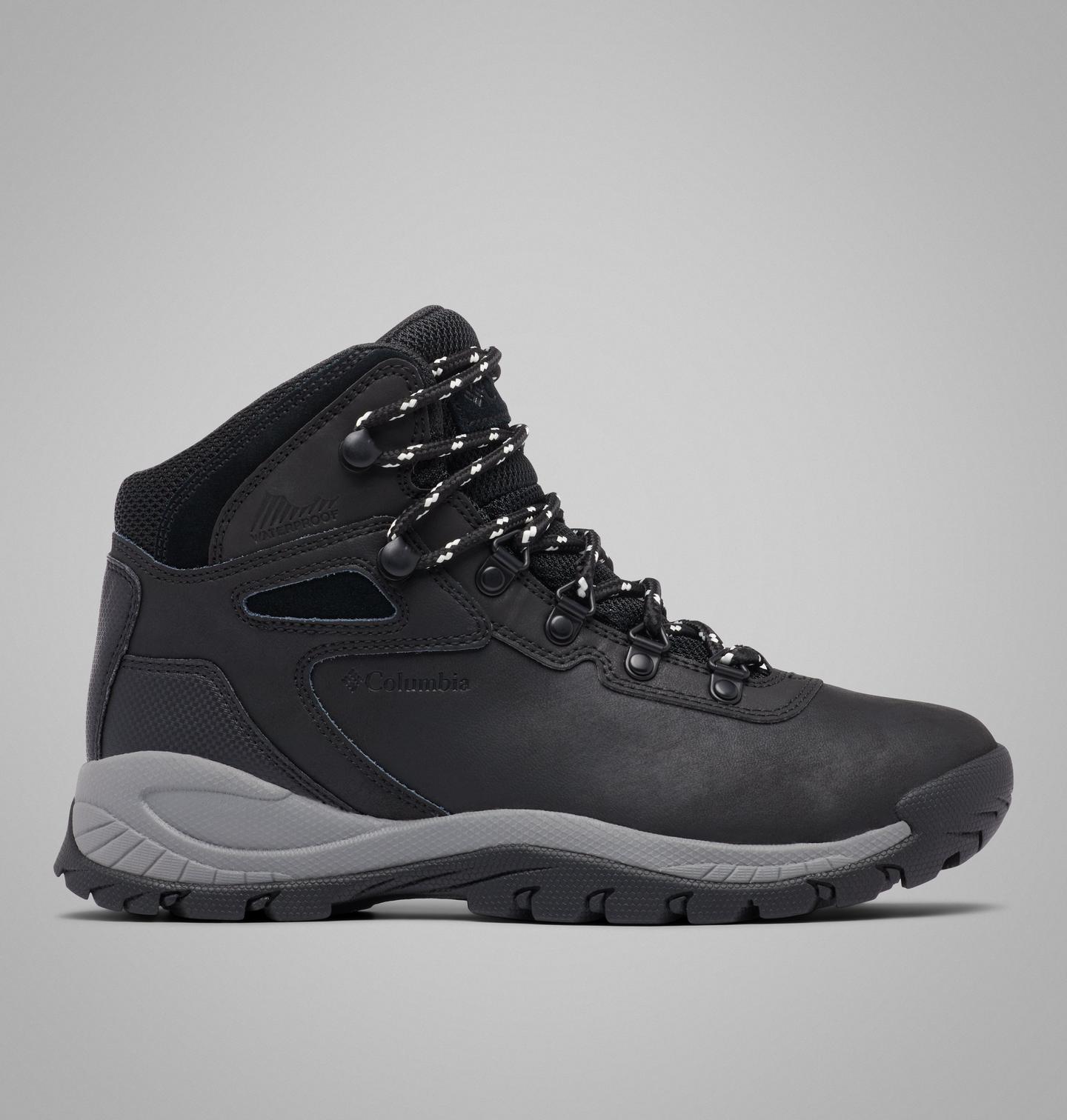 Женские ботинки Columbia Newton Ridge Plus Waterproof Hiking - Wide, цвет: Чёрный / Белый — фото 1