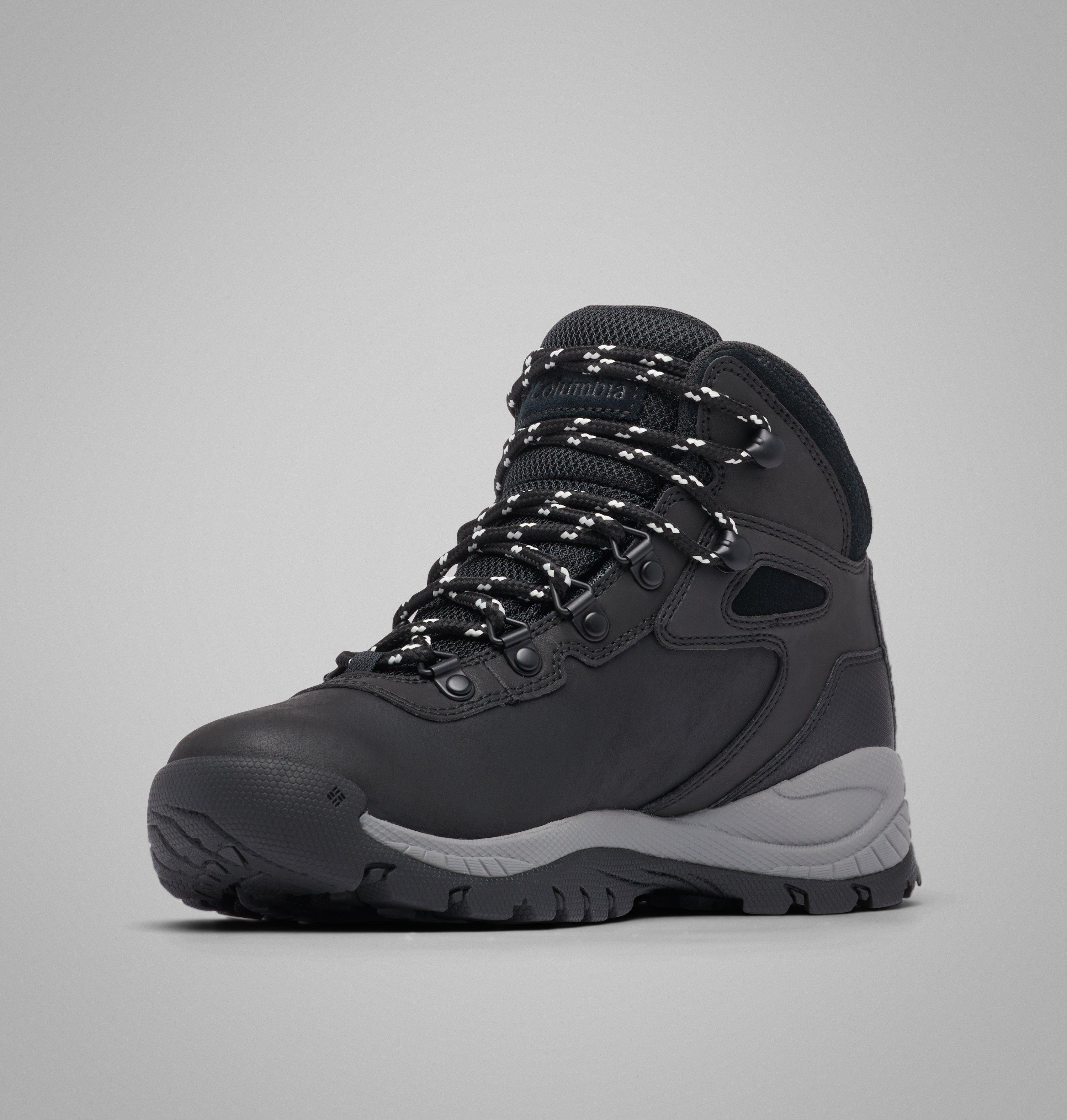 Women's Newton Ridge Plus Waterproof Hiking Boot - Wide 7