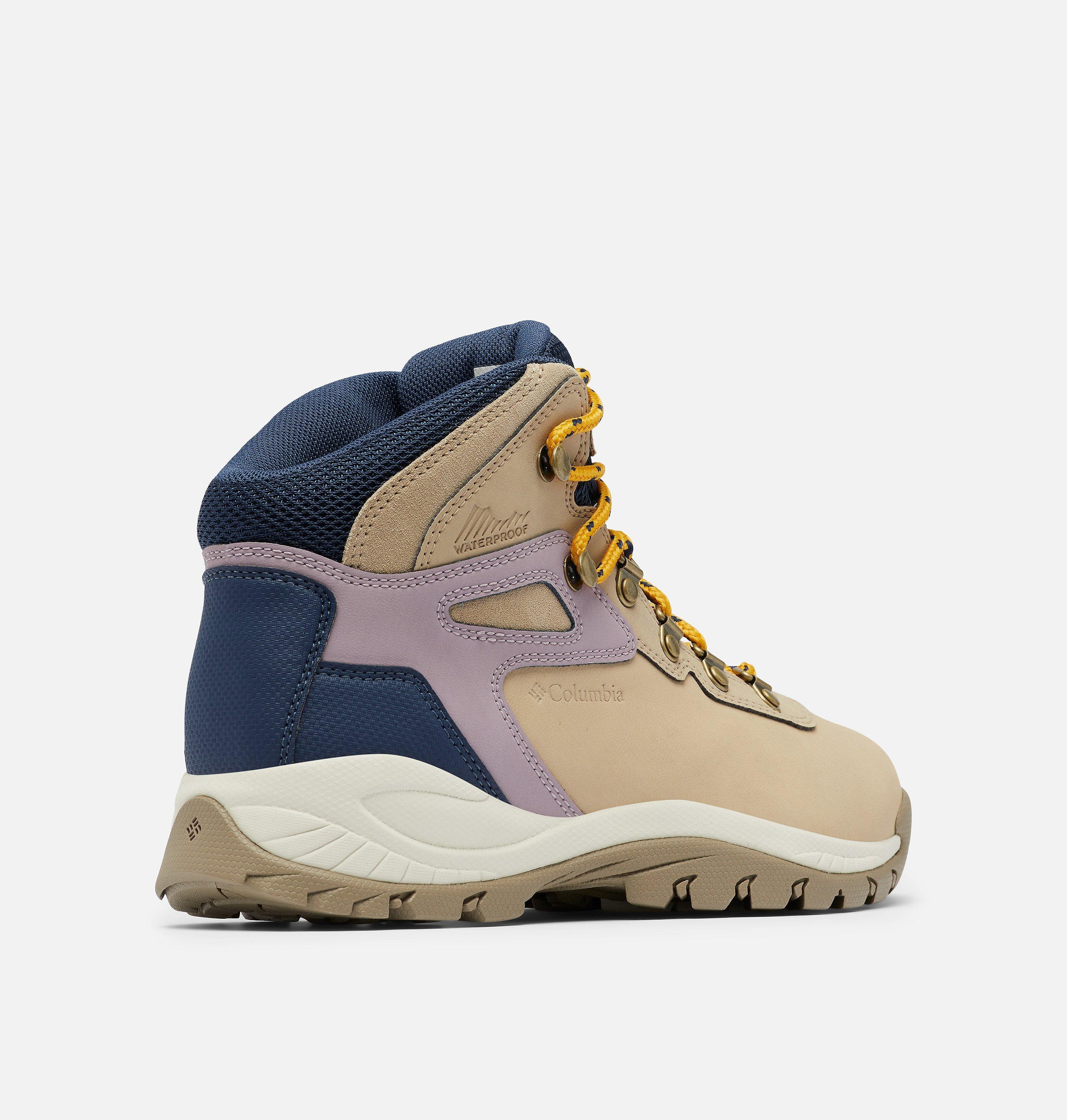 Women's Newton Ridge Plus Waterproof Hiking Boot - Wide 9
