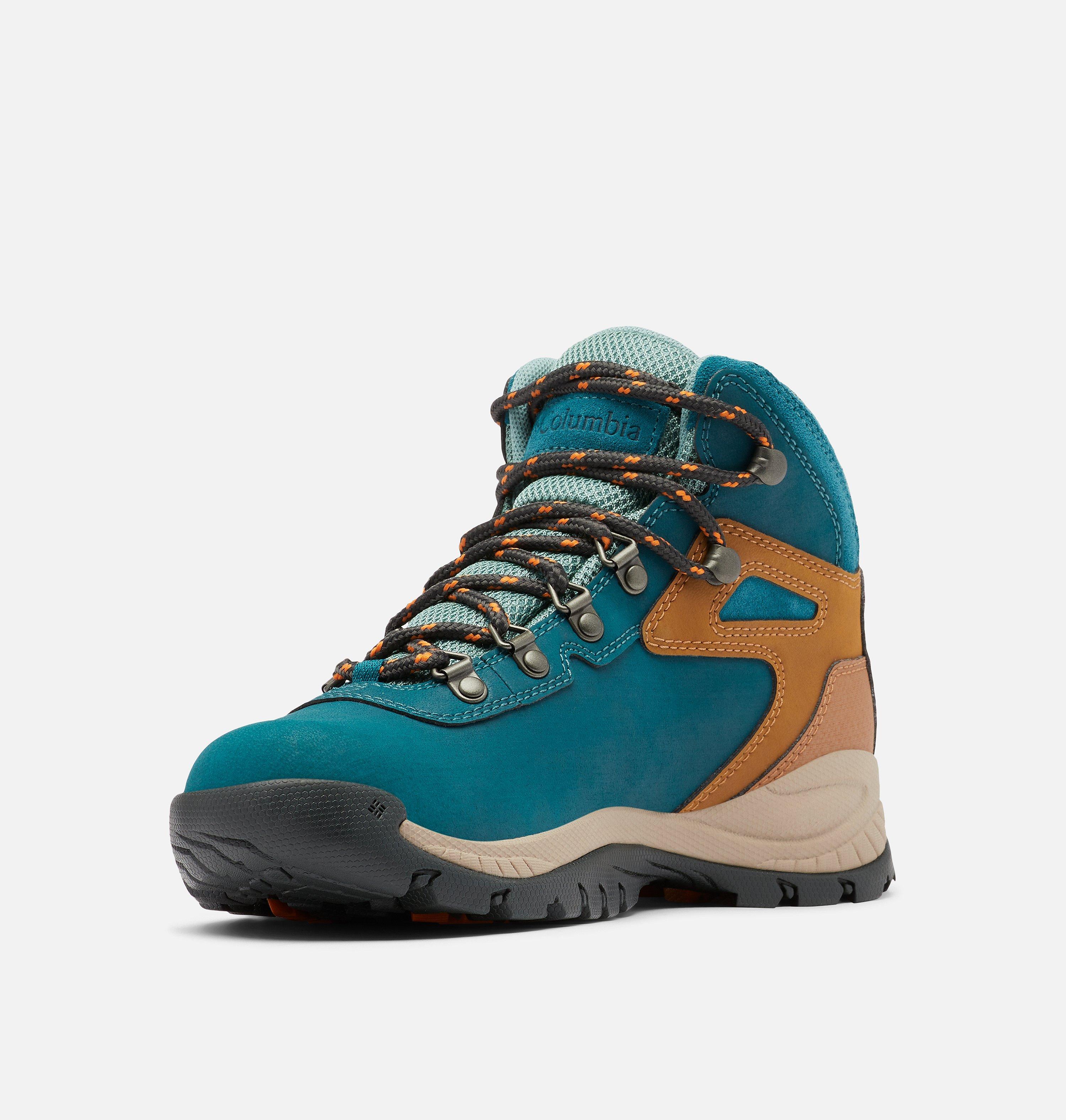 Women's Newton Ridge Plus Waterproof Hiking Boot - Wide 6