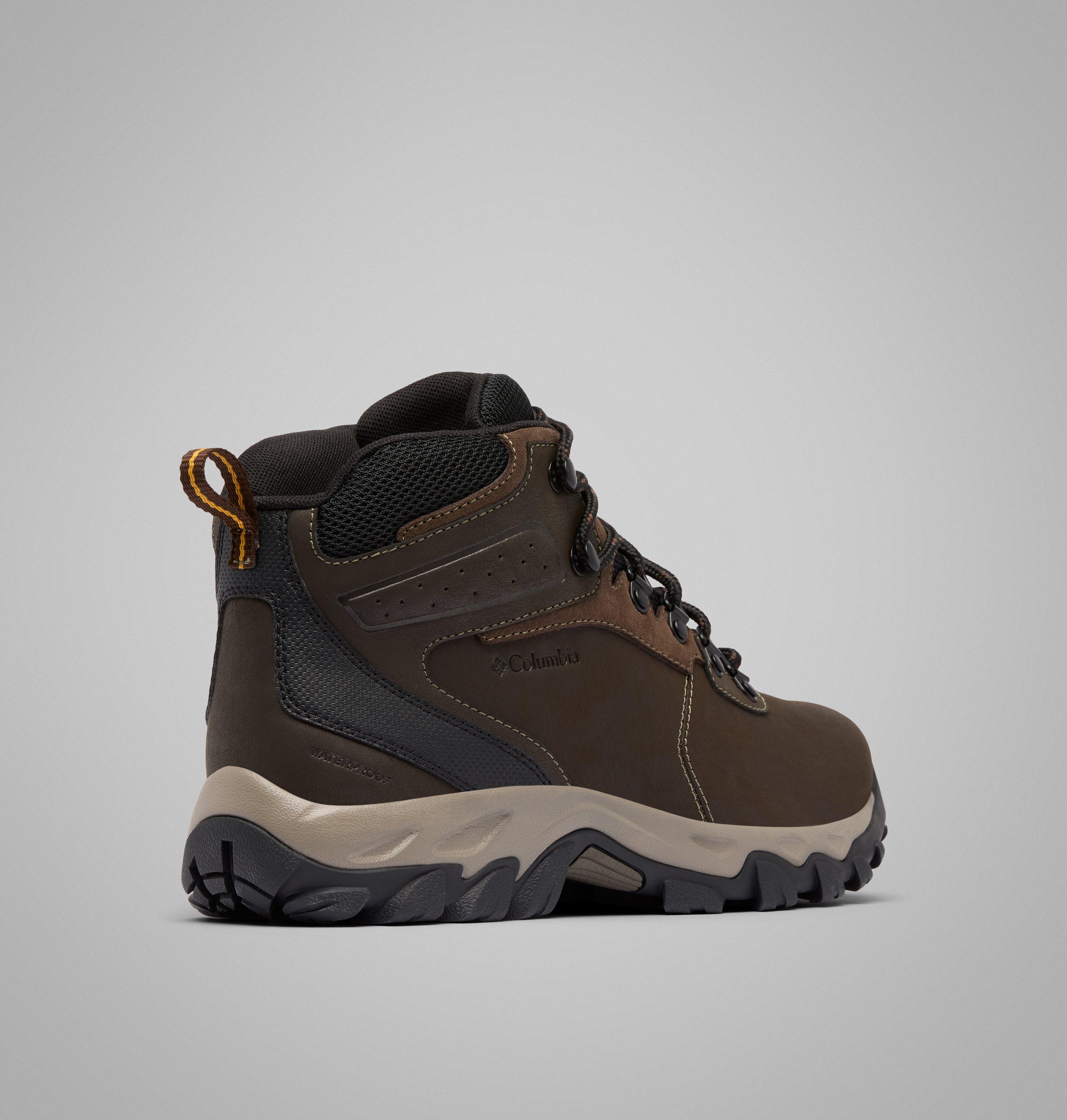 Men’s Newton Ridge Plus II Waterproof Hiking Boot - Wide 9