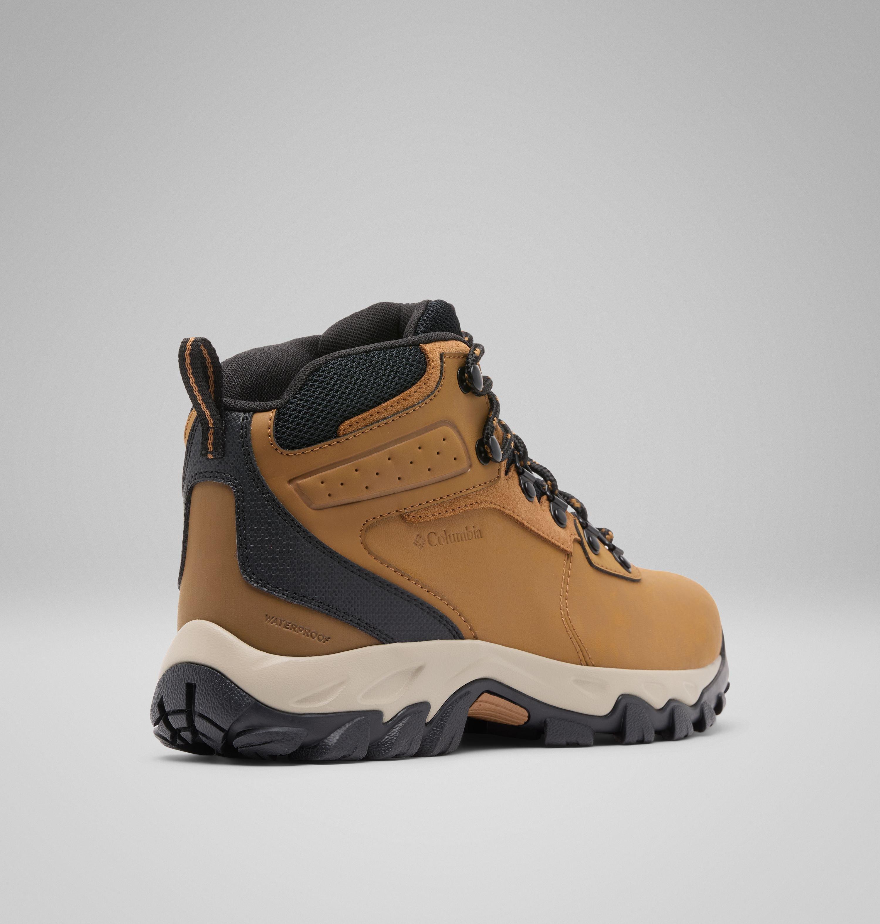 Men’s Newton Ridge Plus II Waterproof Hiking Boot - Wide 9