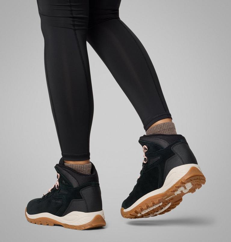 Bota de senderismo impermeable Newton Ridge Plus Amped para mujer, Color: Black, Blush Rose, image 10