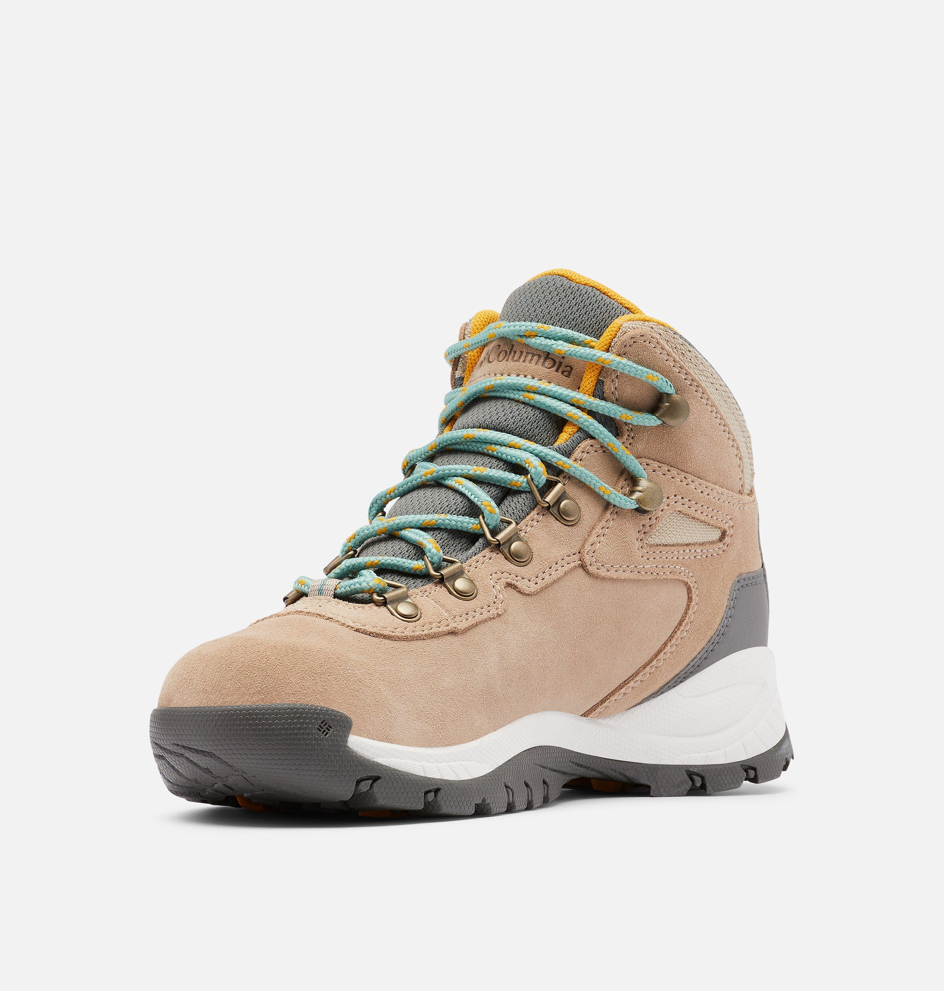 Women’s Newton Ridge Plus Waterproof Amped Hiking Boot 6