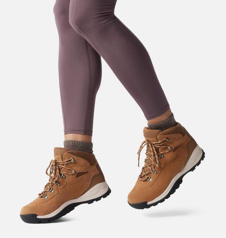 Bota de senderismo impermeable Newton Ridge Plus Amped para mujer, Color: Elk, Dark Stone, image 10