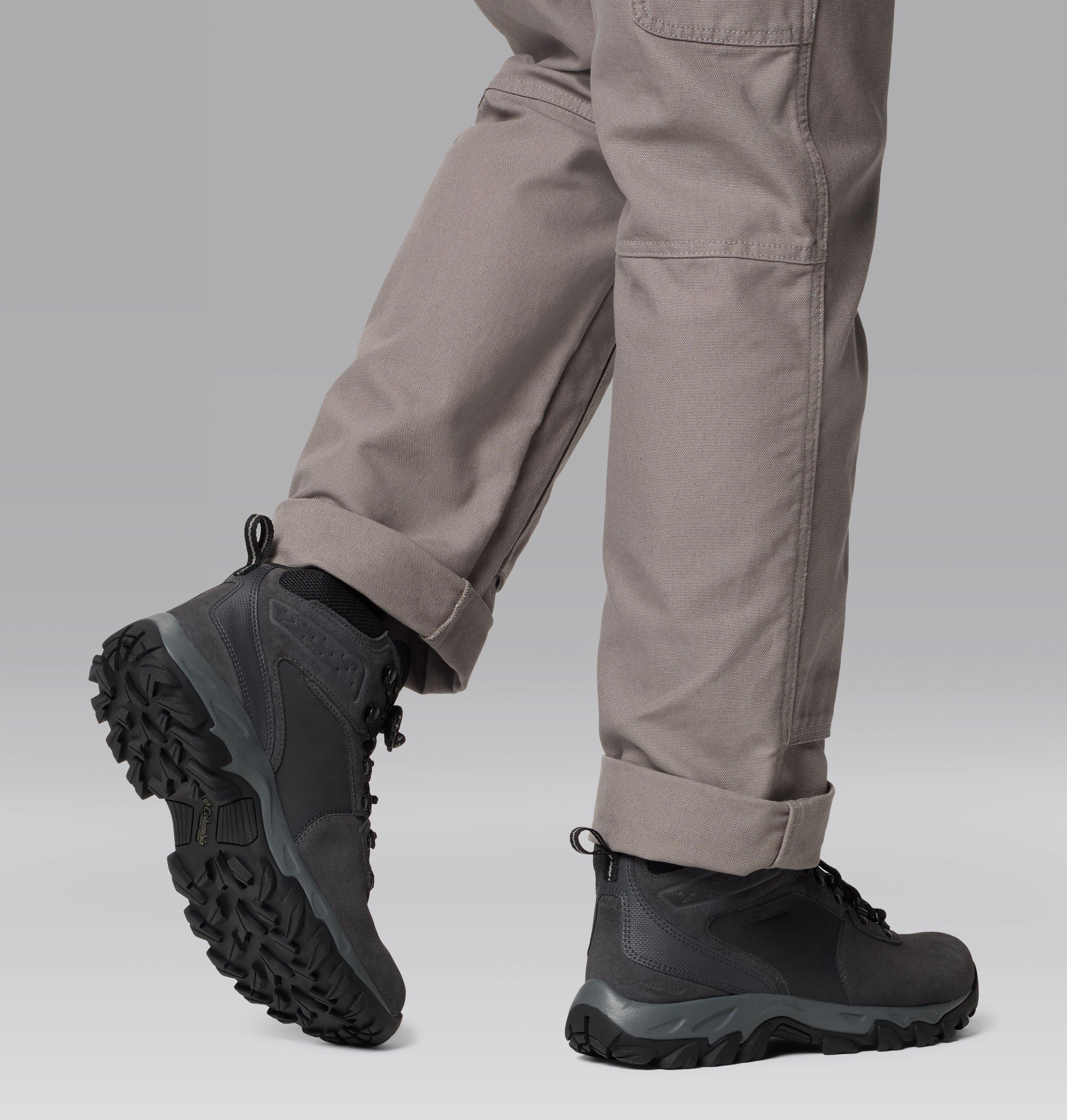 Men's Newton Ridge Plus II Suede Waterproof Hiking Boot 10