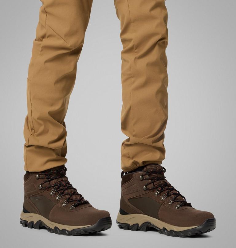 Bota de senderismo impermeable de ante Newton Ridge Plus II para hombre, Color: Cordovan, Spice, image 10
