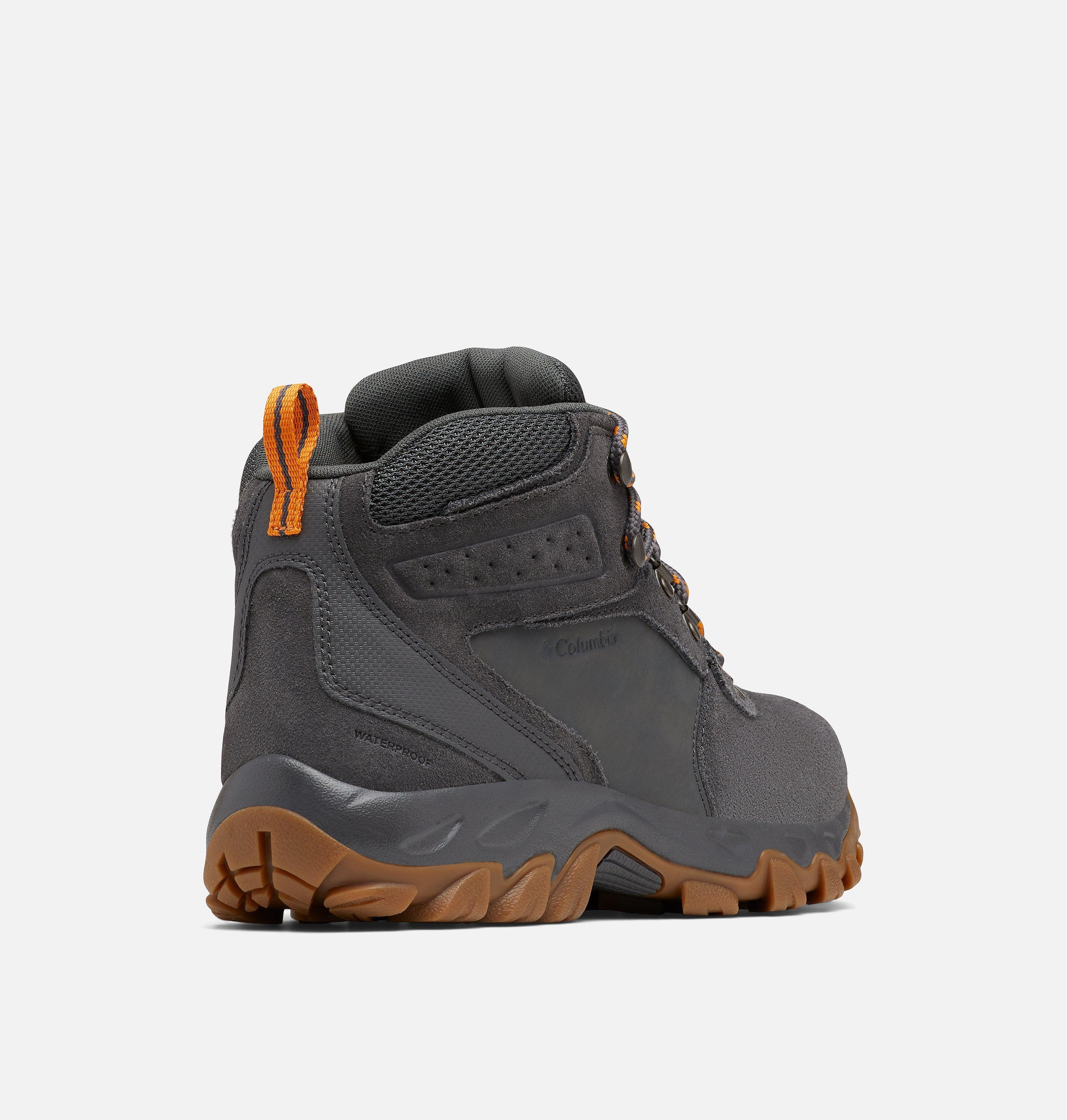 Men's Newton Ridge Plus II Suede Waterproof Hiking Boot - Wide 9