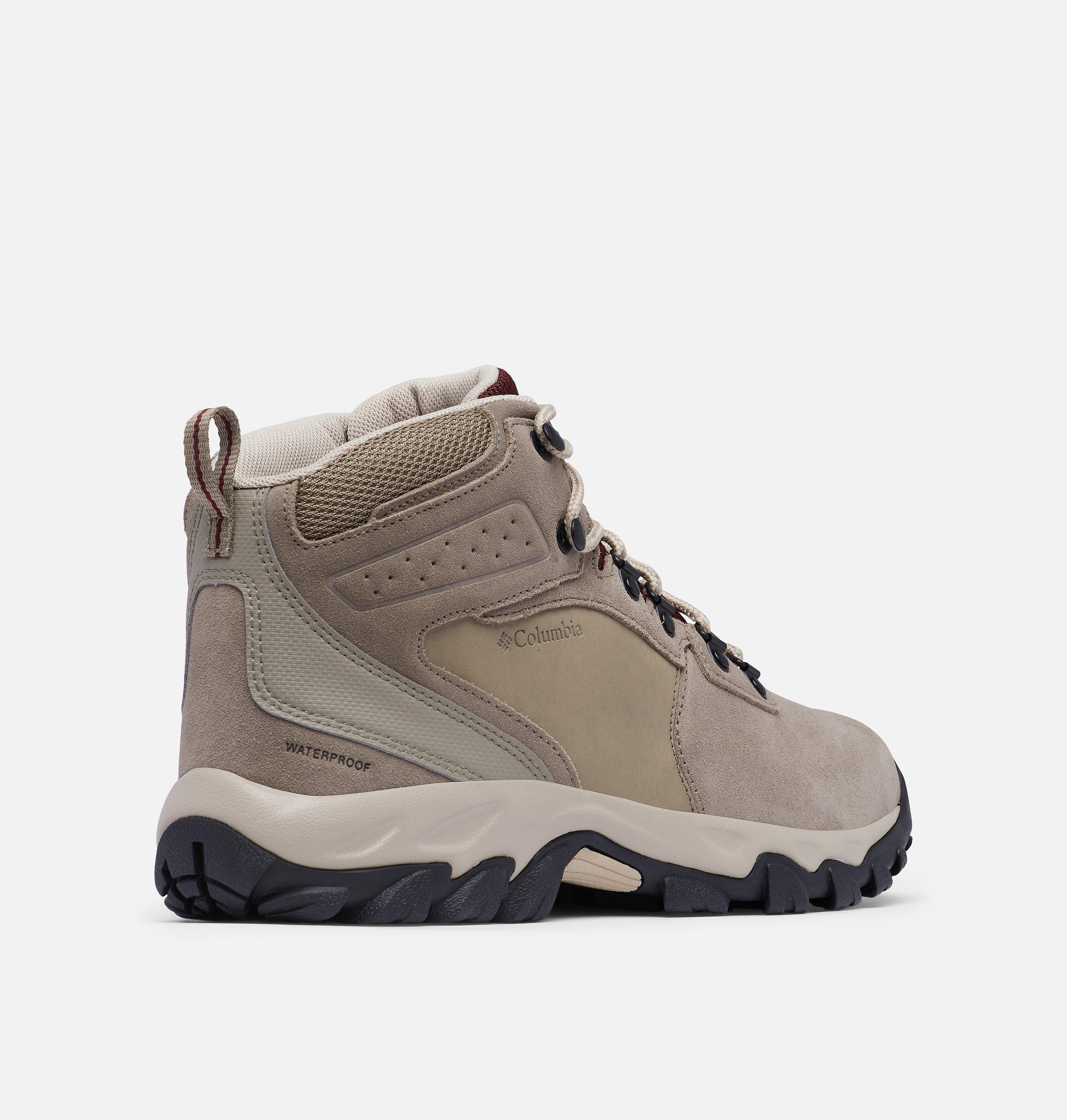 Men's Newton Ridge Plus II Suede Waterproof Hiking Boot - Wide 9