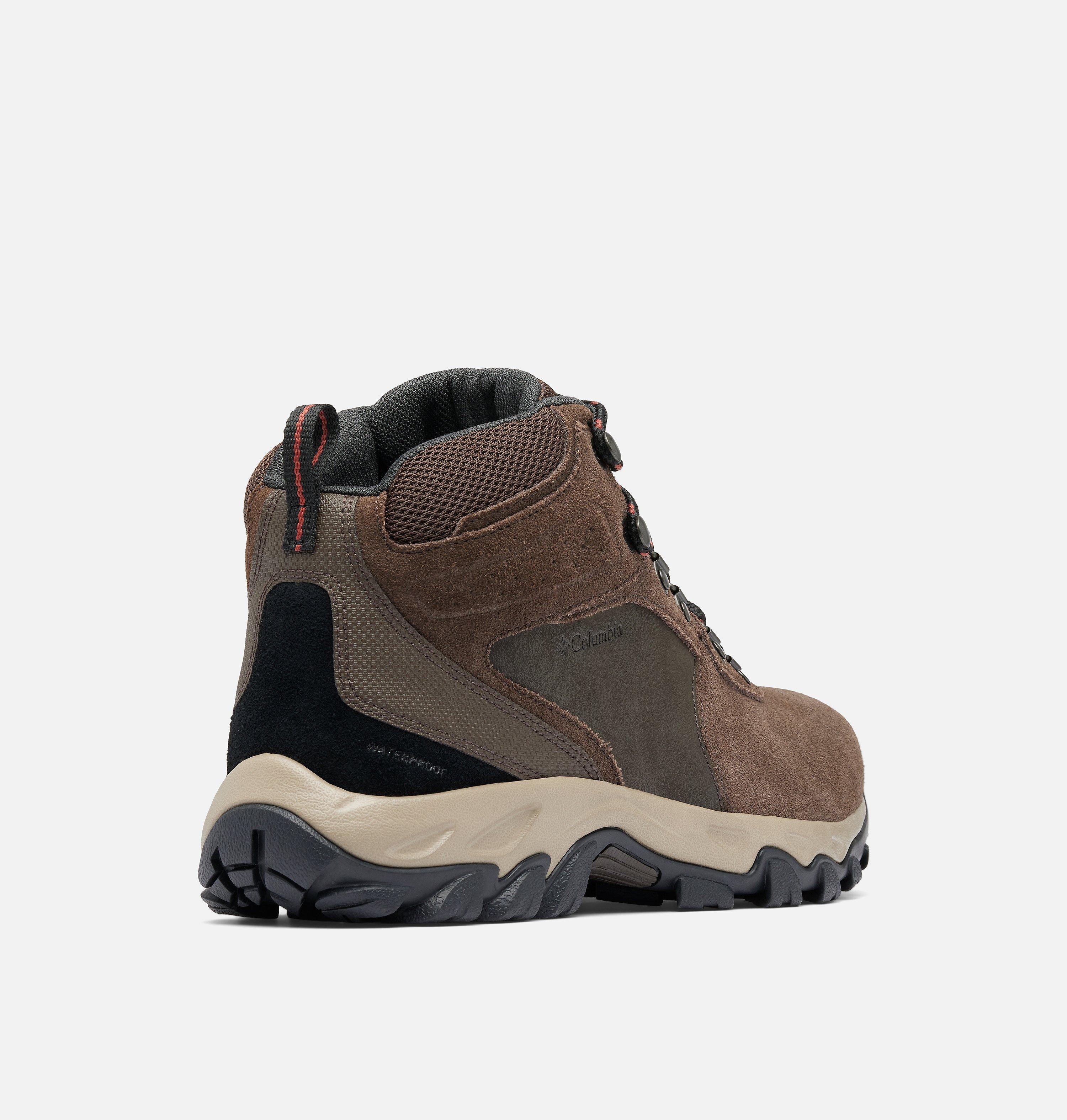 Men's Newton Ridge Plus II Suede Waterproof Hiking Boot - Wide 9