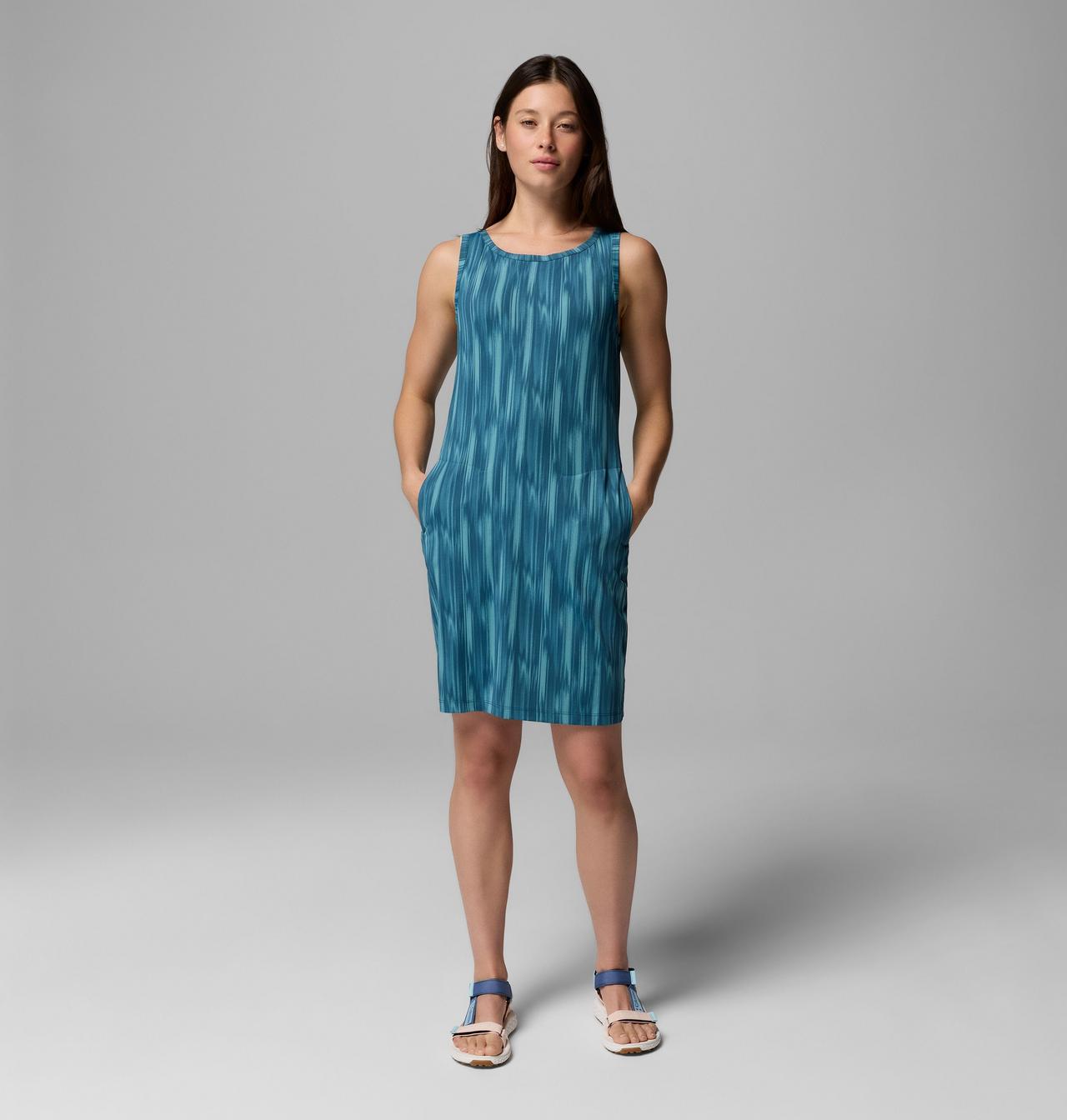 { "modelCode": "5607", "variantUPC": "198711807046" } 1