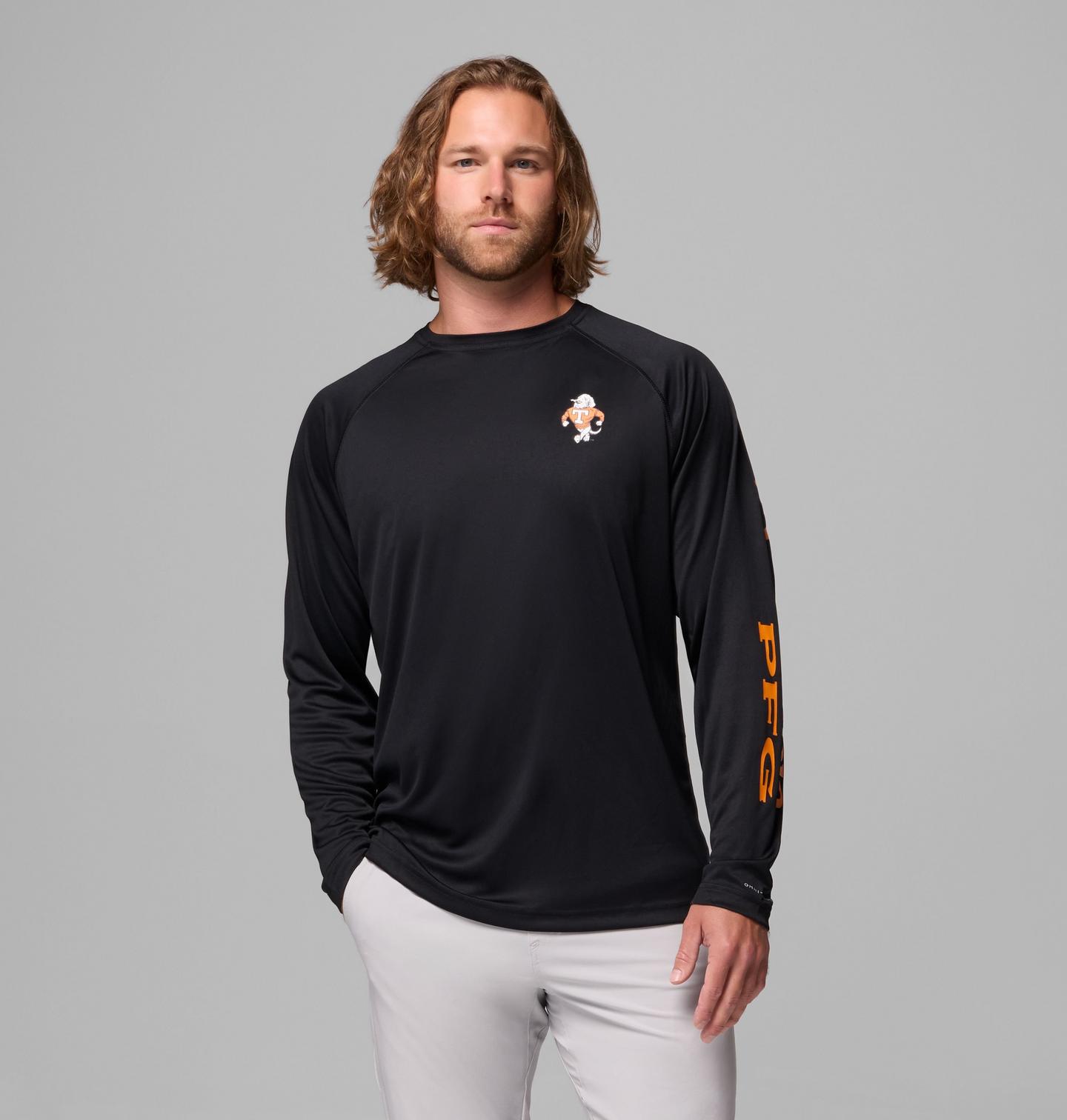 Мужская рубашка Columbia Collegiate PFG Terminal Tackle Long Sleeve Shirt - Tennessee, цвет: Чёрный — фото 1