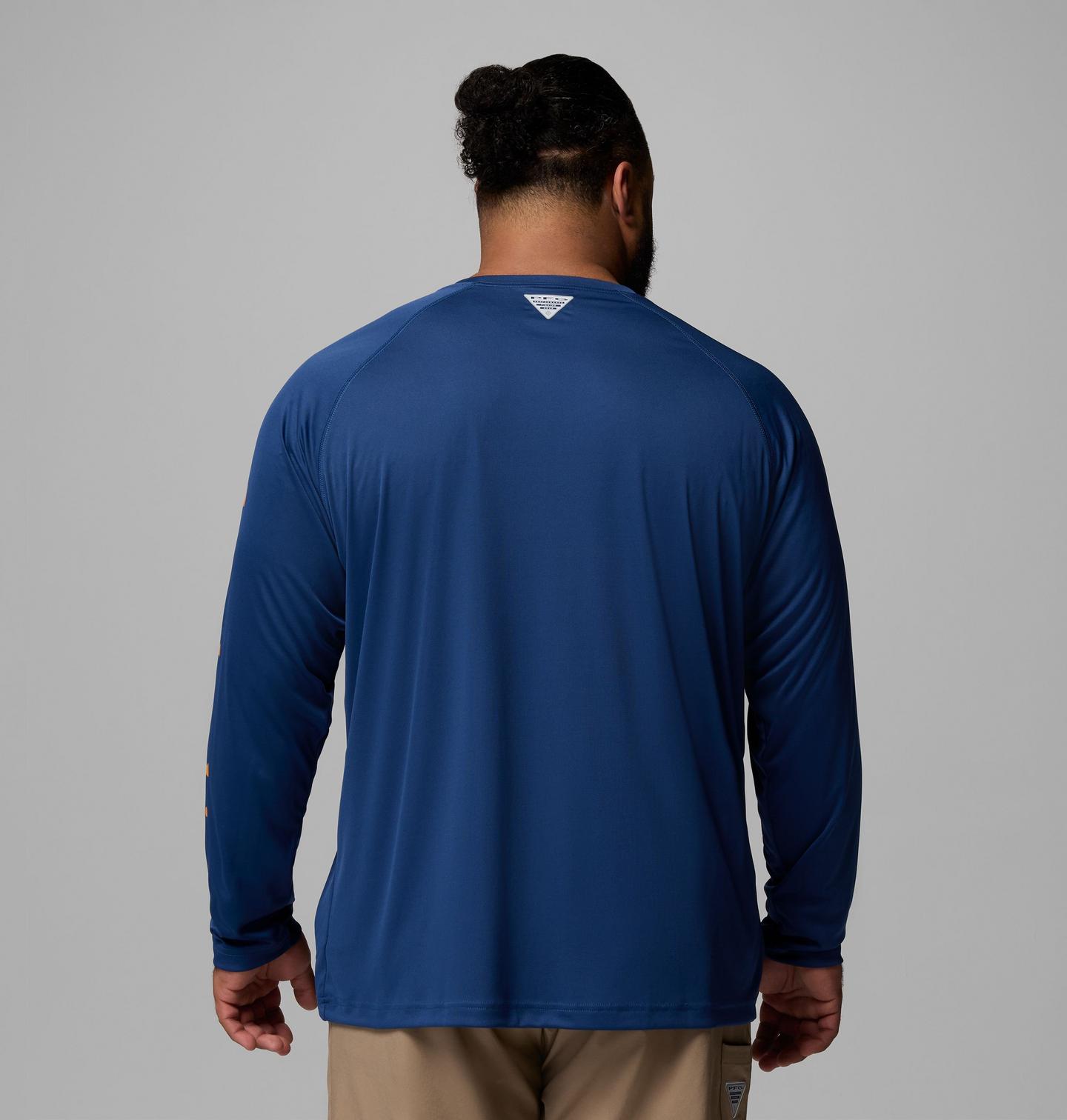 Мужская рубашка Columbia Collegiate PFG Terminal Tackle Long Sleeve Shirt - Big - Tennessee, цвет: Карбоновый — фото 3