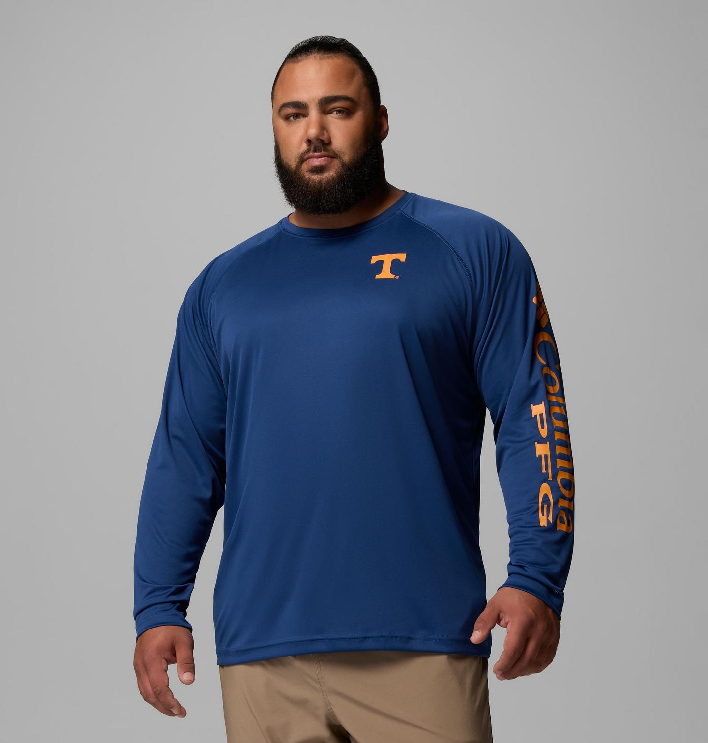 Мужская рубашка Columbia Collegiate PFG Terminal Tackle Long Sleeve Shirt - Big - Tennessee, цвет: Карбоновый — фото 1