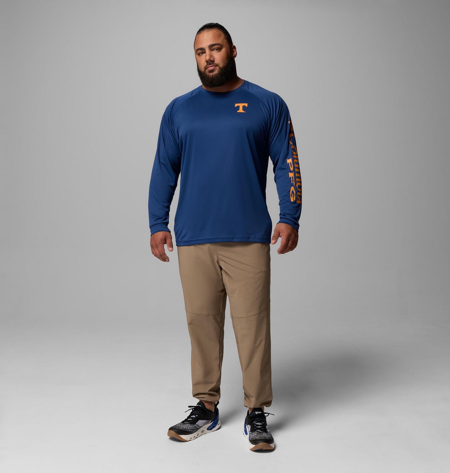 Мужская рубашка Columbia Collegiate PFG Terminal Tackle Long Sleeve Shirt - Big - Tennessee, цвет: Карбоновый — фото 2