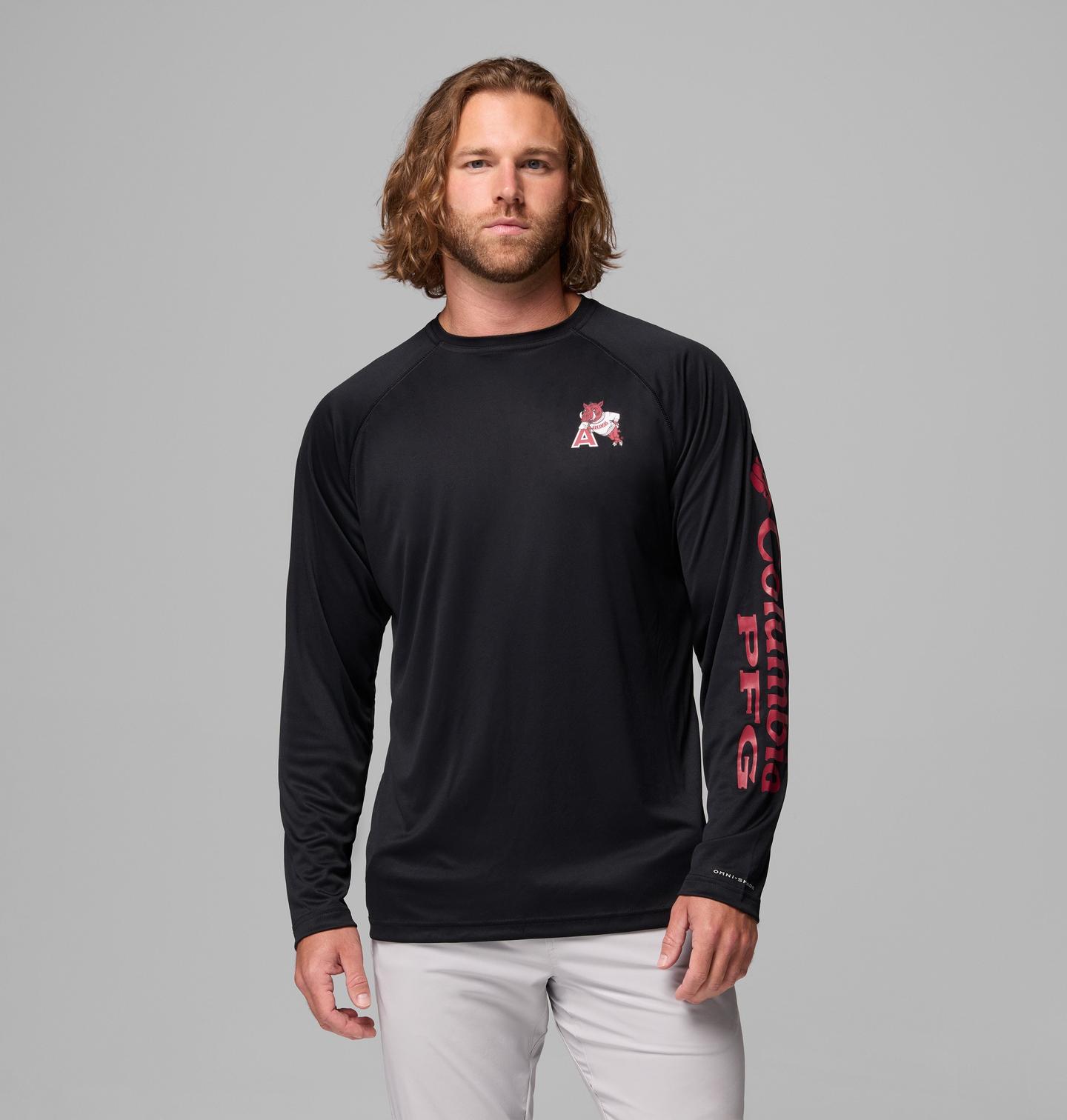 Мужская рубашка Columbia Collegiate PFG Terminal Tackle Long Sleeve Shirt - Tall - Arkansas, цвет: Чёрный — фото 1
