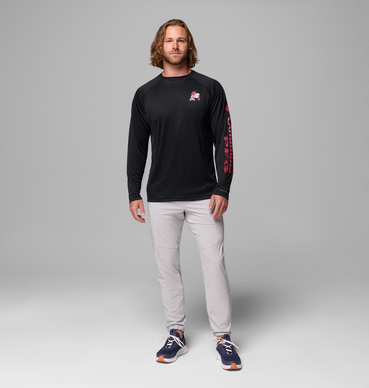 Мужская рубашка Columbia Collegiate PFG Terminal Tackle Long Sleeve Shirt - Tall - Arkansas, цвет: Чёрный — фото 2