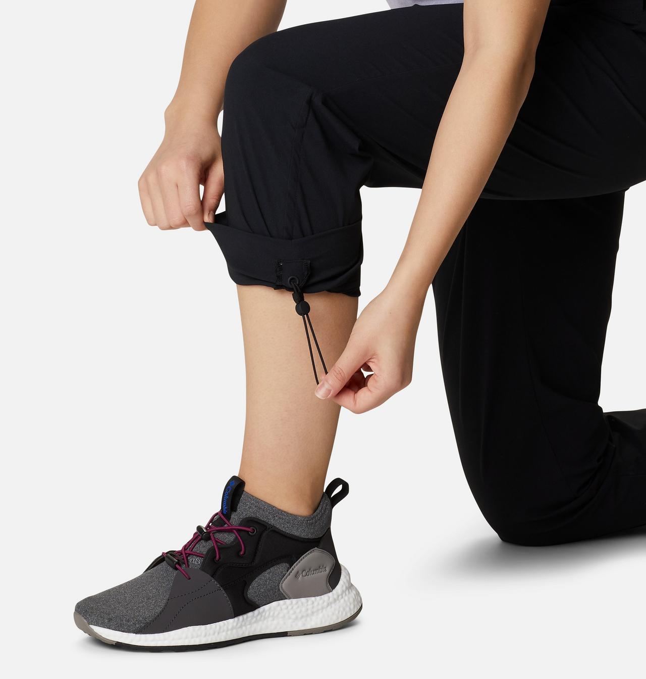 Women's Uptown Crest™ Joggers 6