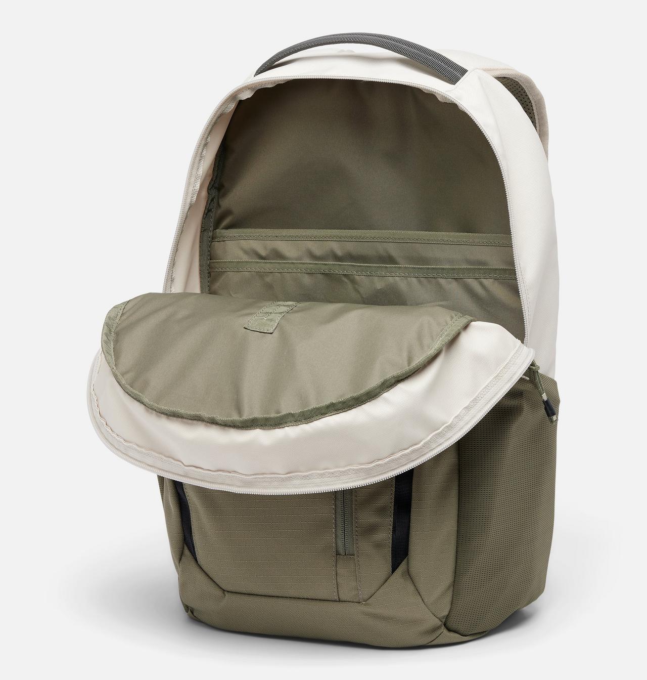 Atlas Explorer™ 26L Backpack 3