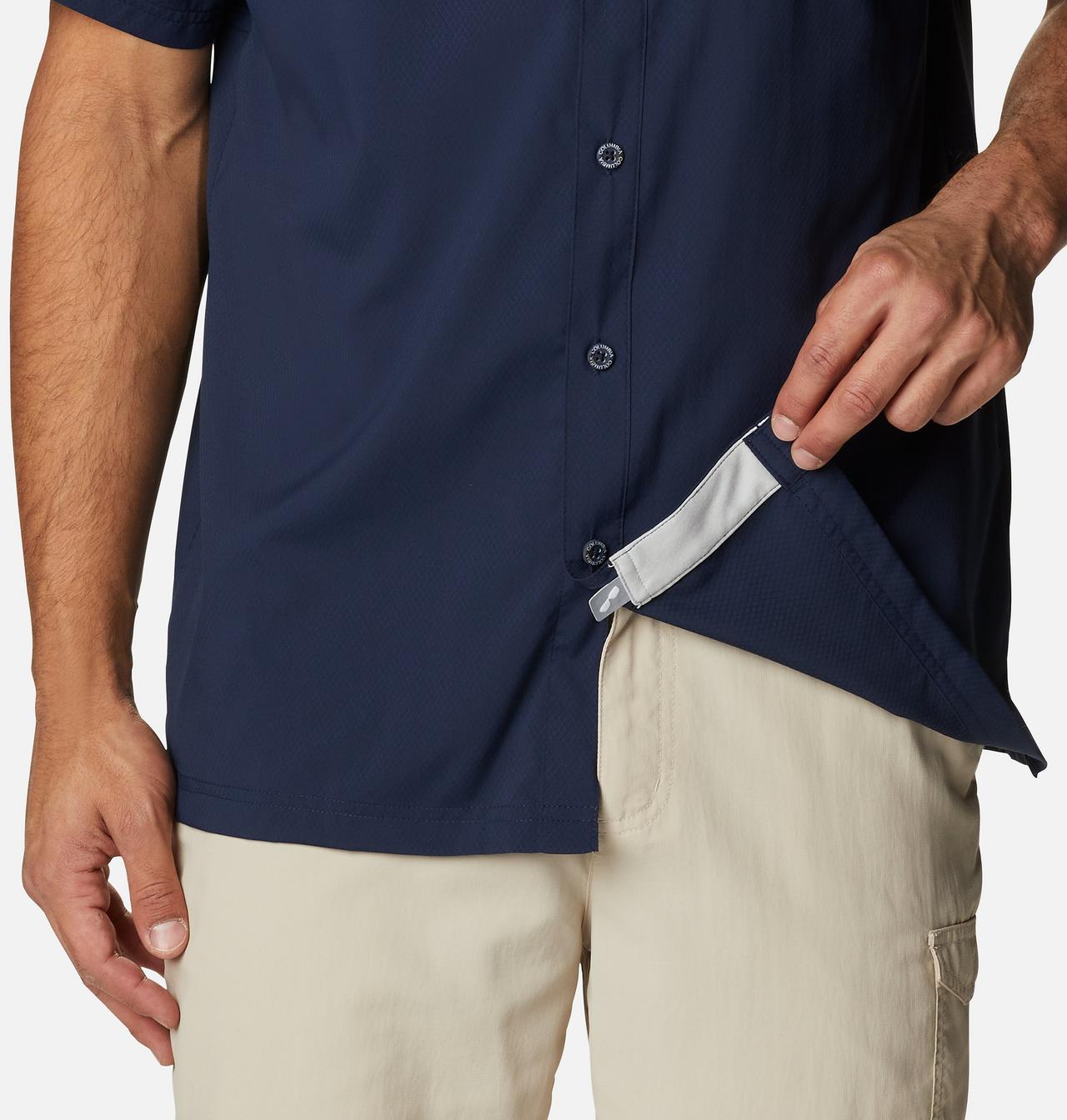 Men's Collegiate PFG Slack Tide™ Camp Shirt - Notre Dame 6