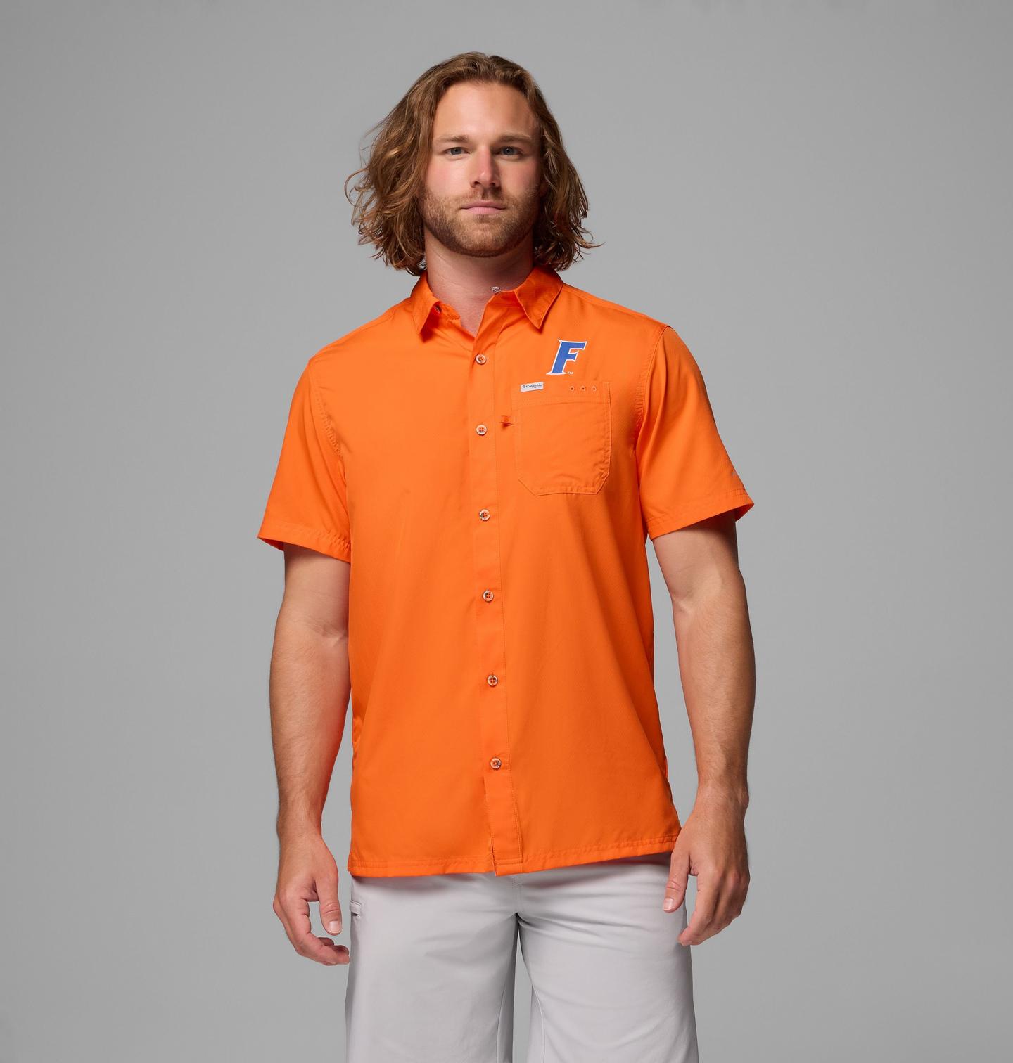 Мужская рубашка Columbia Collegiate PFG Slack Tide Camp Shirt - Florida, цвет: Оранжевый — фото 1
