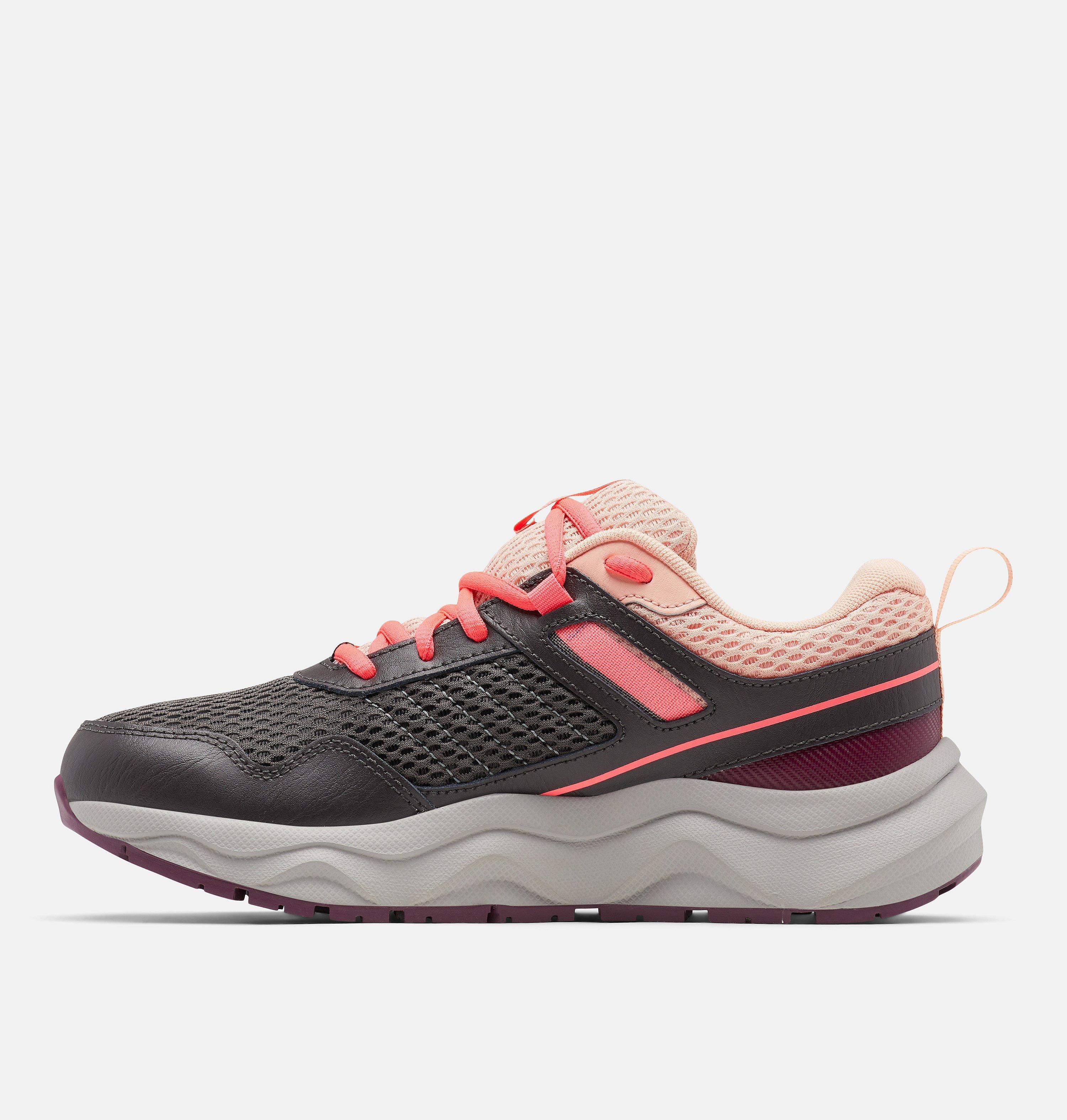 Women's Plateau™ Waterproof Shoe- Wide 5