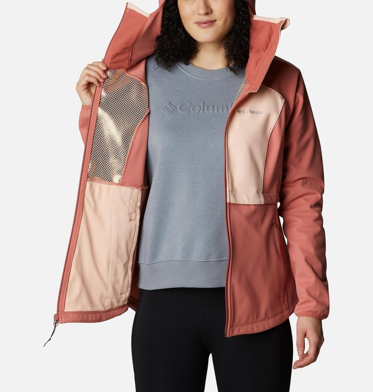 Women's Canyon Meadows™ Softshell Jacket 5