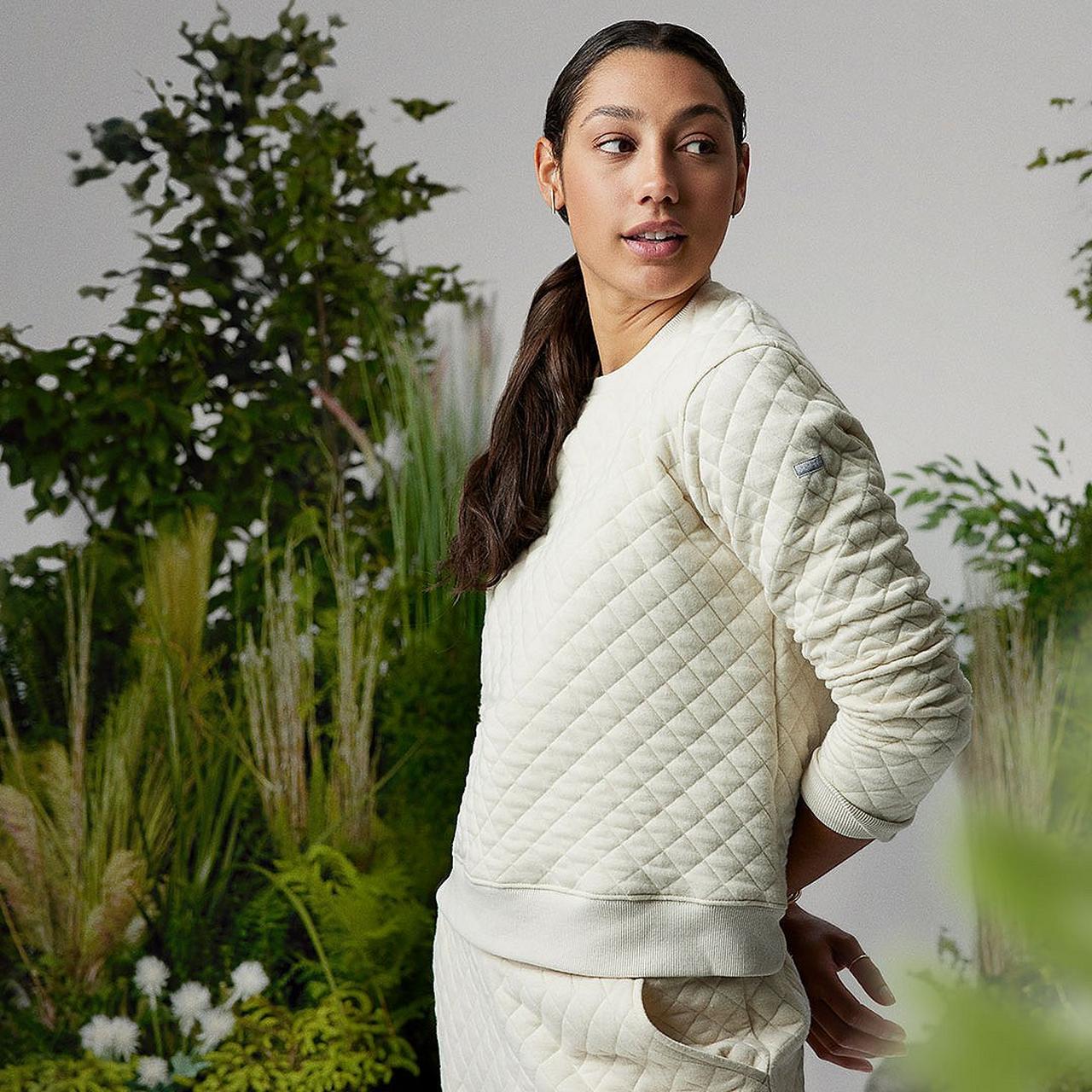 Women's Columbia Lodge™ Quilted Crew Sweatshirt 6