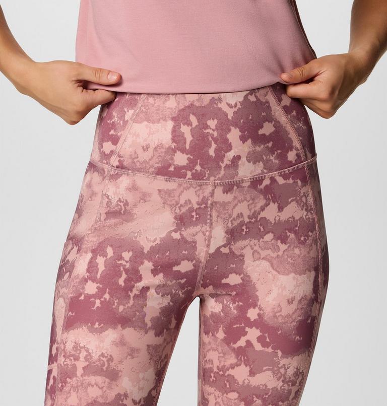 Mallas Boundless Trek para mujer, Color: Eraser Pink Deco Camo, image 4