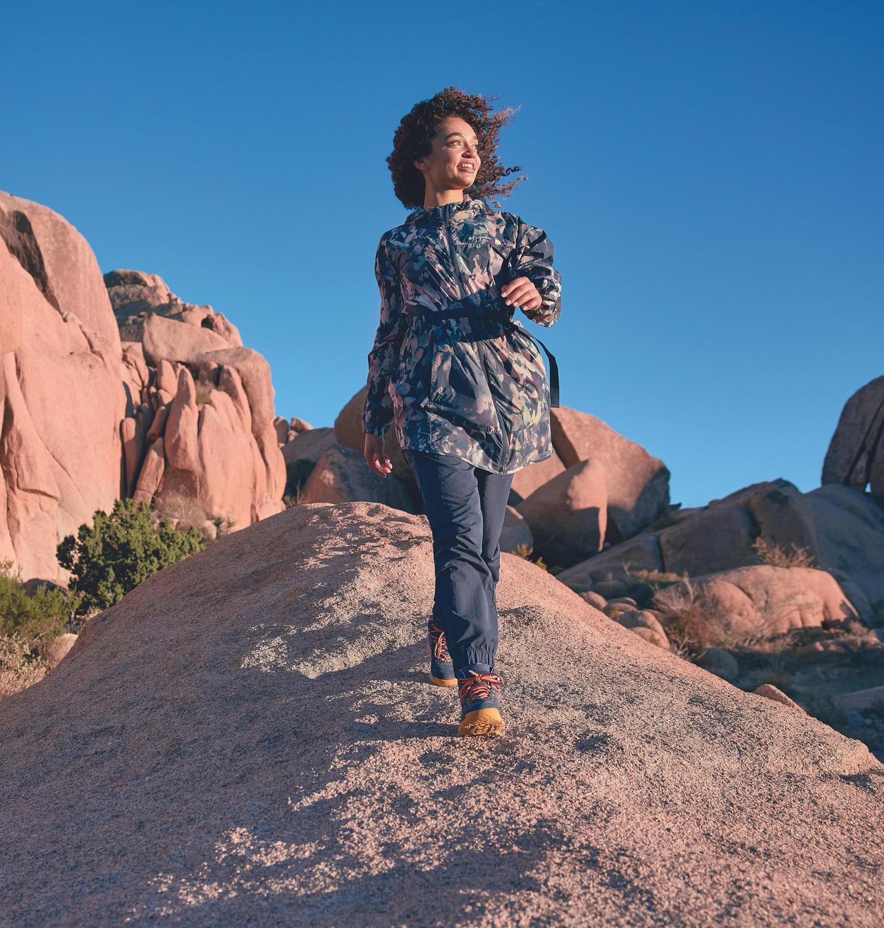 Women's Boundless Trek™ Joggers 6