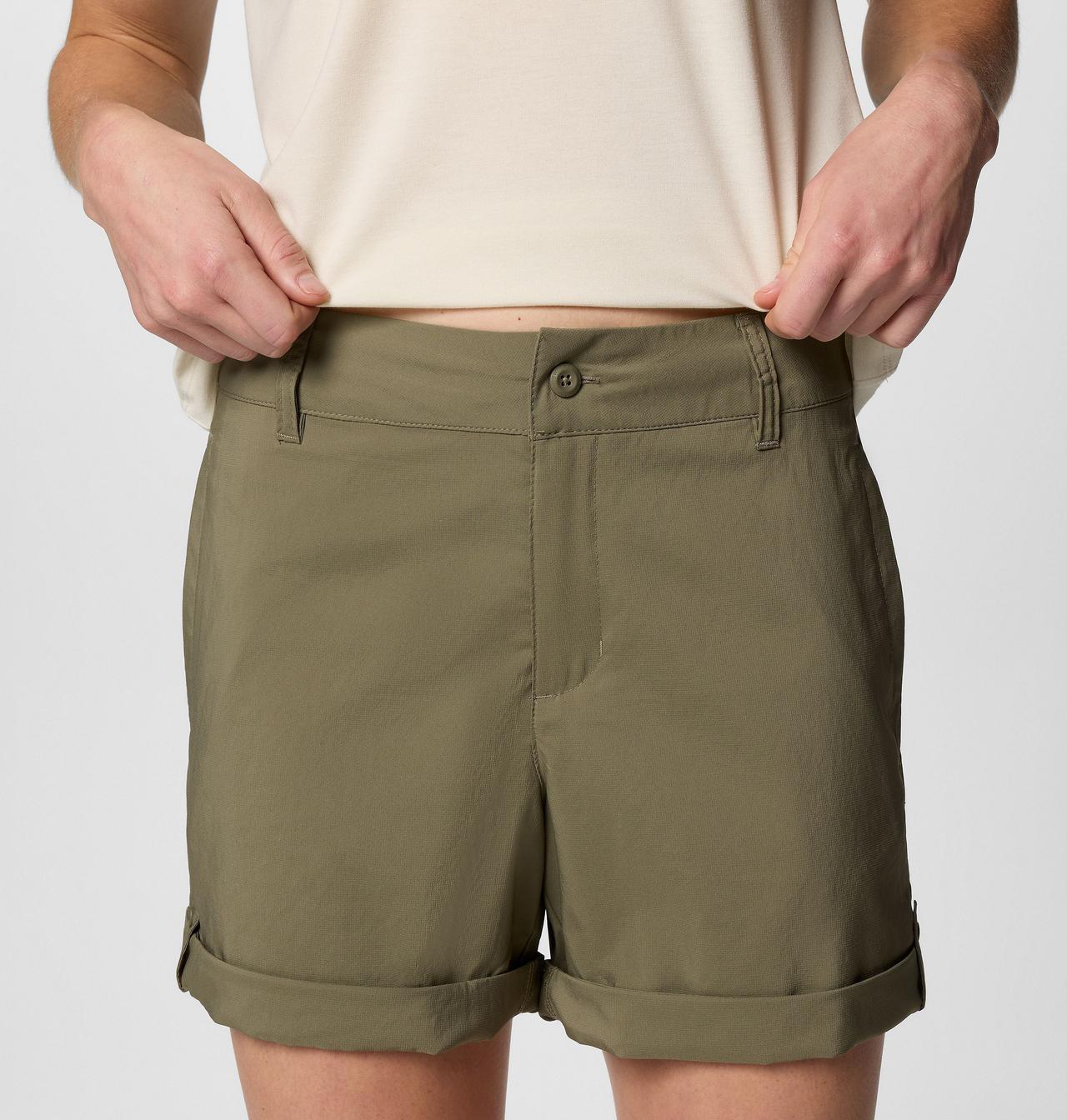 Women's Silver Ridge™ Utility Shorts | 397 | 2 | 4 4