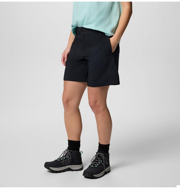 Women's Silver Ridge Utility Hiking Shorts, Color: Black, image 3
