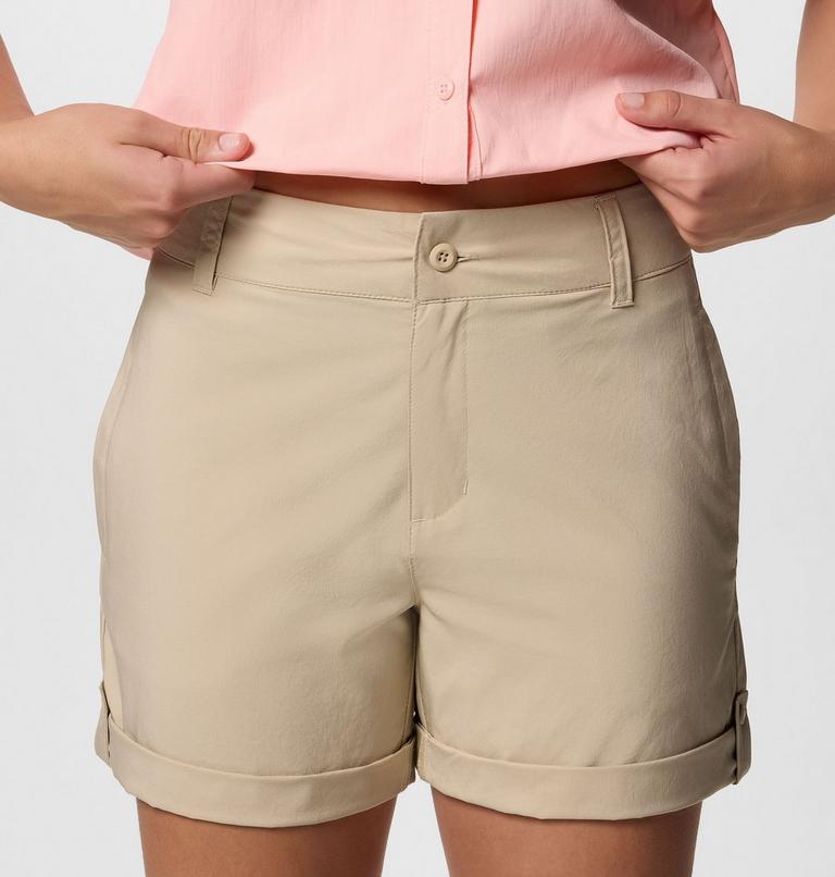 Women's Silver Ridge Utility Hiking Shorts, Color: Ancient Fossil, image 4