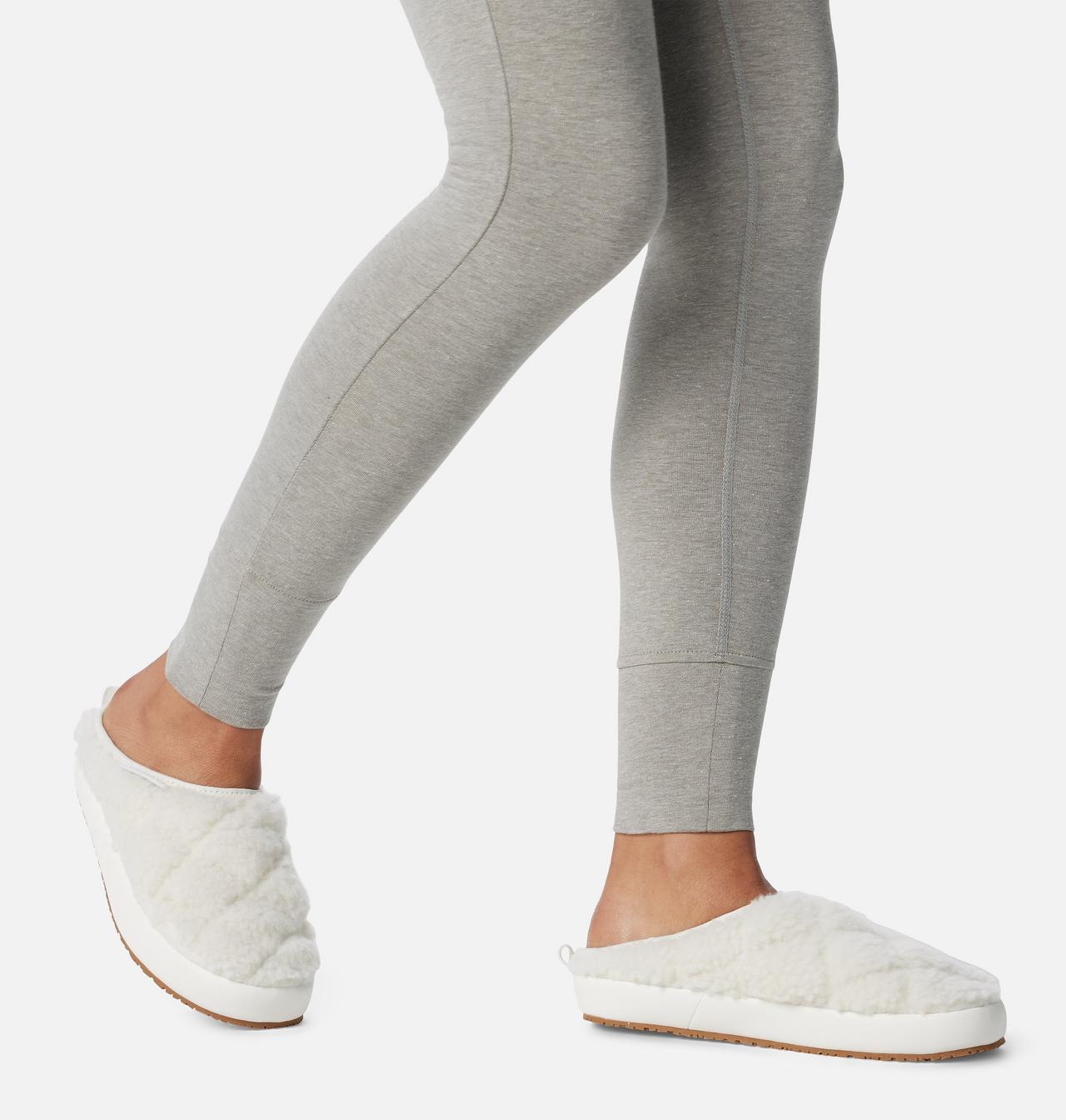 Women's Cozy Cabin Omni-Heat™ Lazy Bend™ Camper Shoe 11