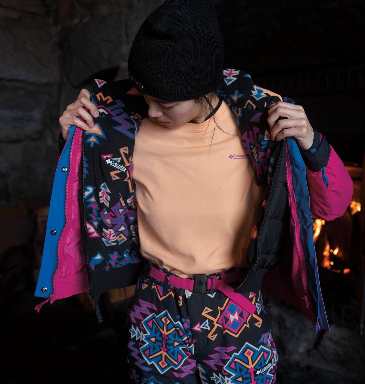 Women's Wintertrainer™ Graphic T-Shirt 6