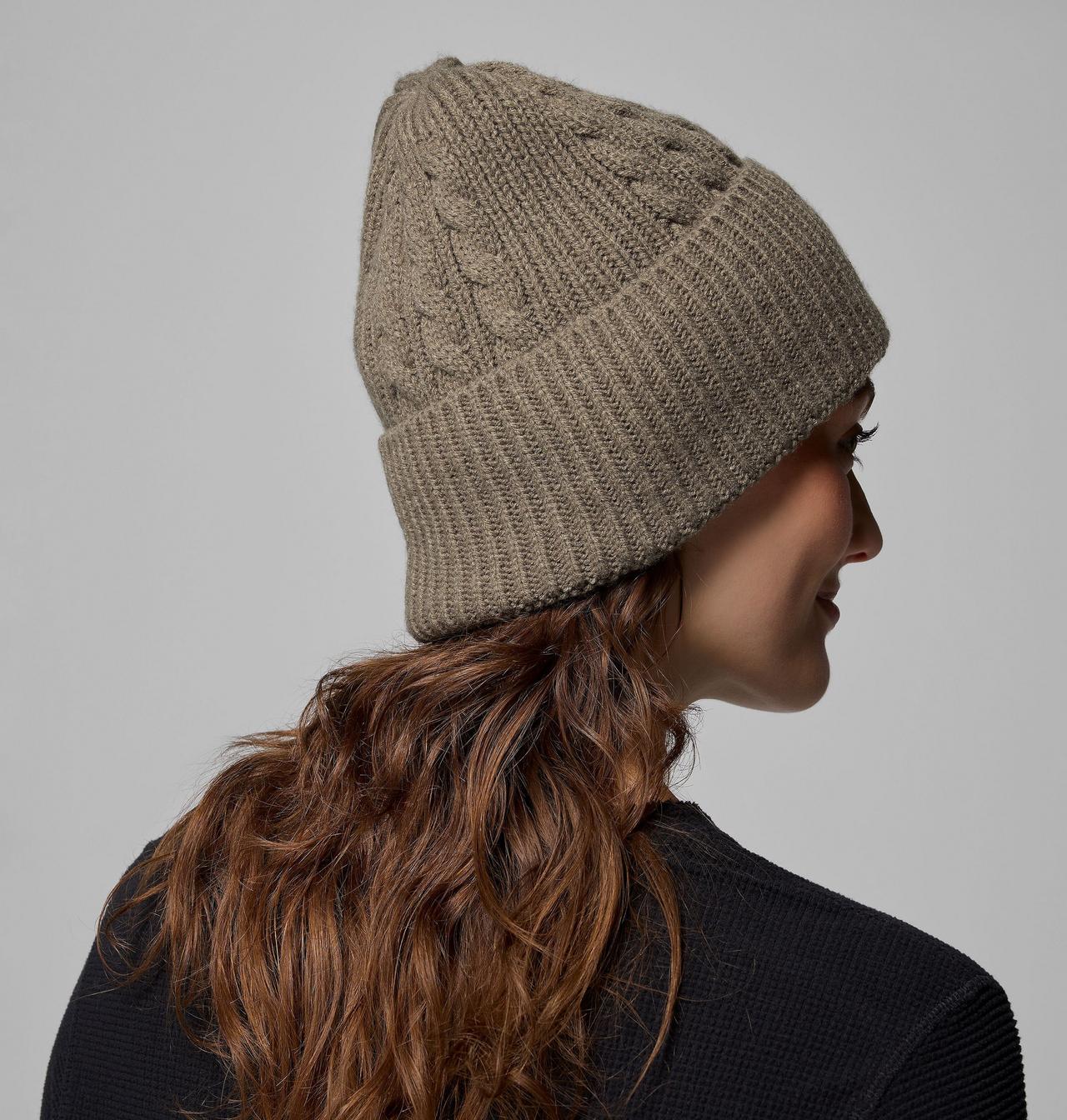 Women's Agate Pass Cable Knit Beanie 6