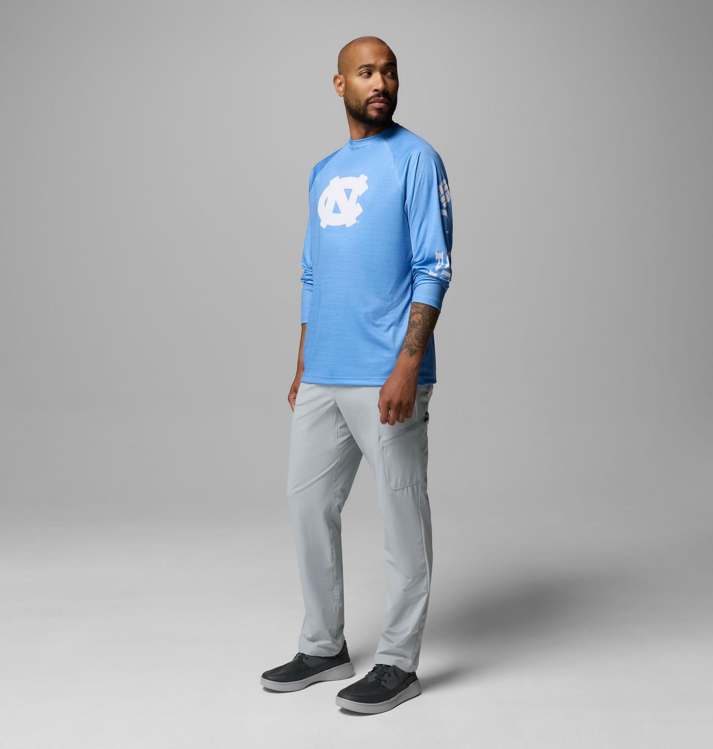 Мужская рубашка Columbia Collegiate PFG Terminal Tackle Heather Long Sleeve Shirt - North Carolina, цвет: Белый меланжевый — фото 2