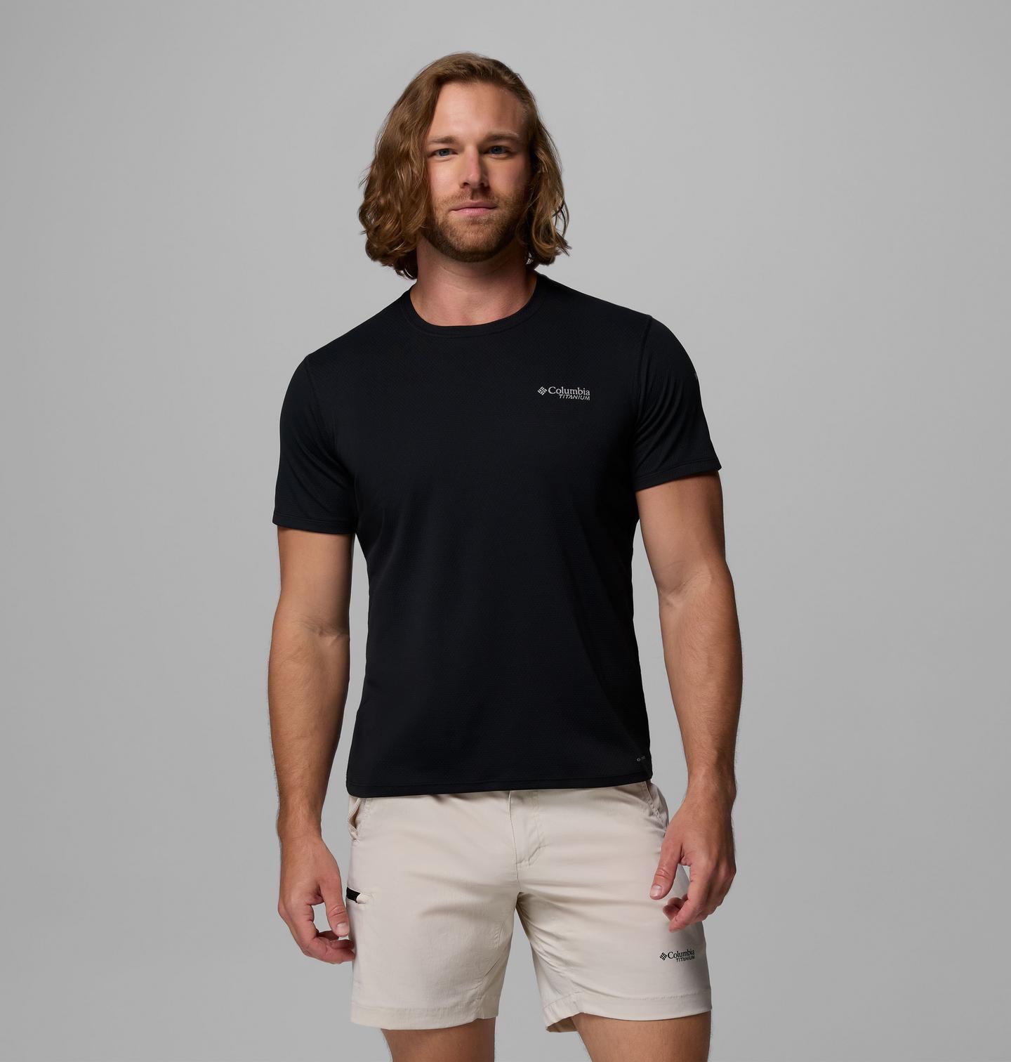 Мужская рубашка Columbia Summit Valley Short Sleeve Crew, цвет: Чёрный — фото 1