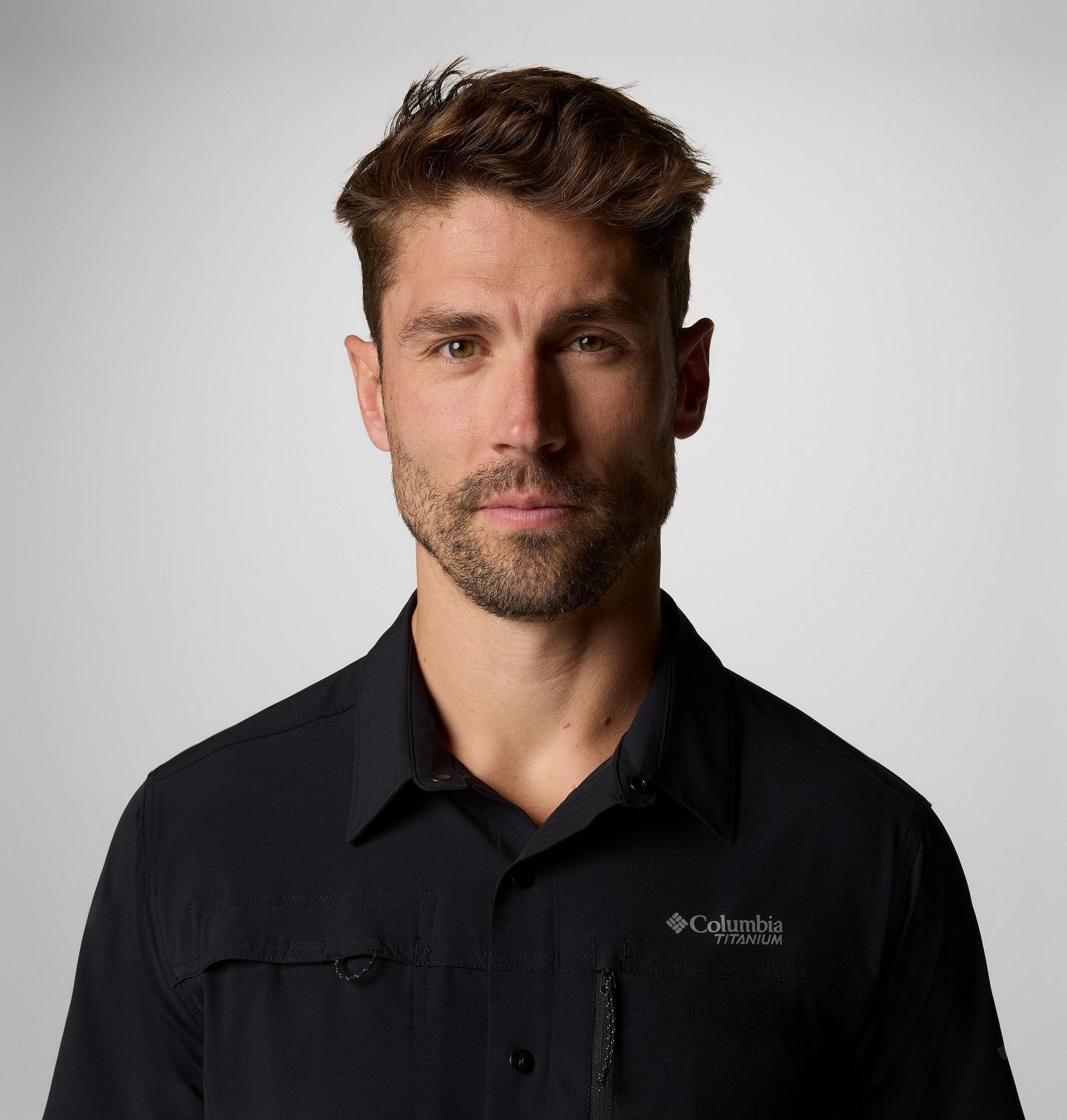 Мужская рубашка Columbia Summit Valley Woven Short Sleeve, цвет: Чёрный — фото 3