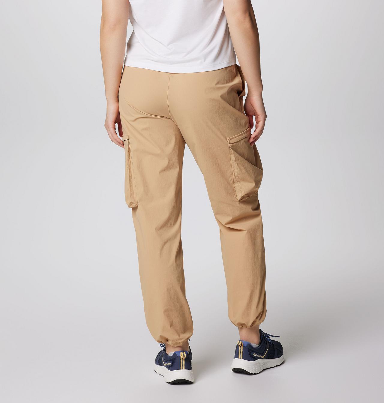 Women's Boundless Trek™ Cargo Pants 4