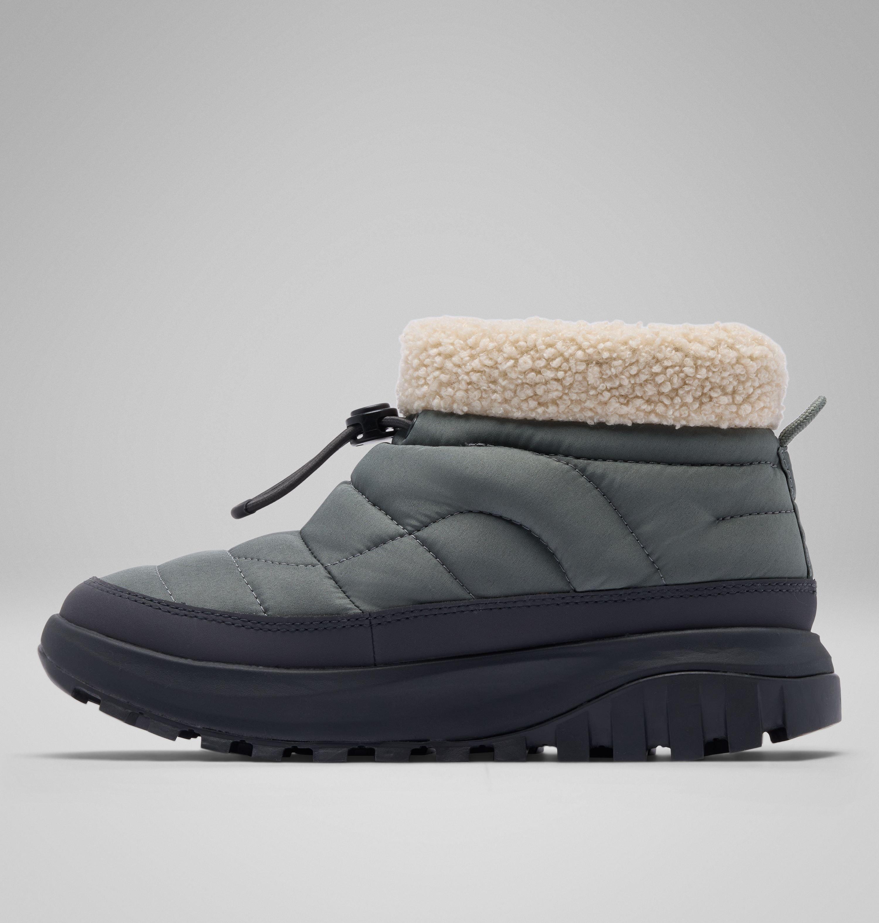 Women's Snowtrot Shorty Boot 6