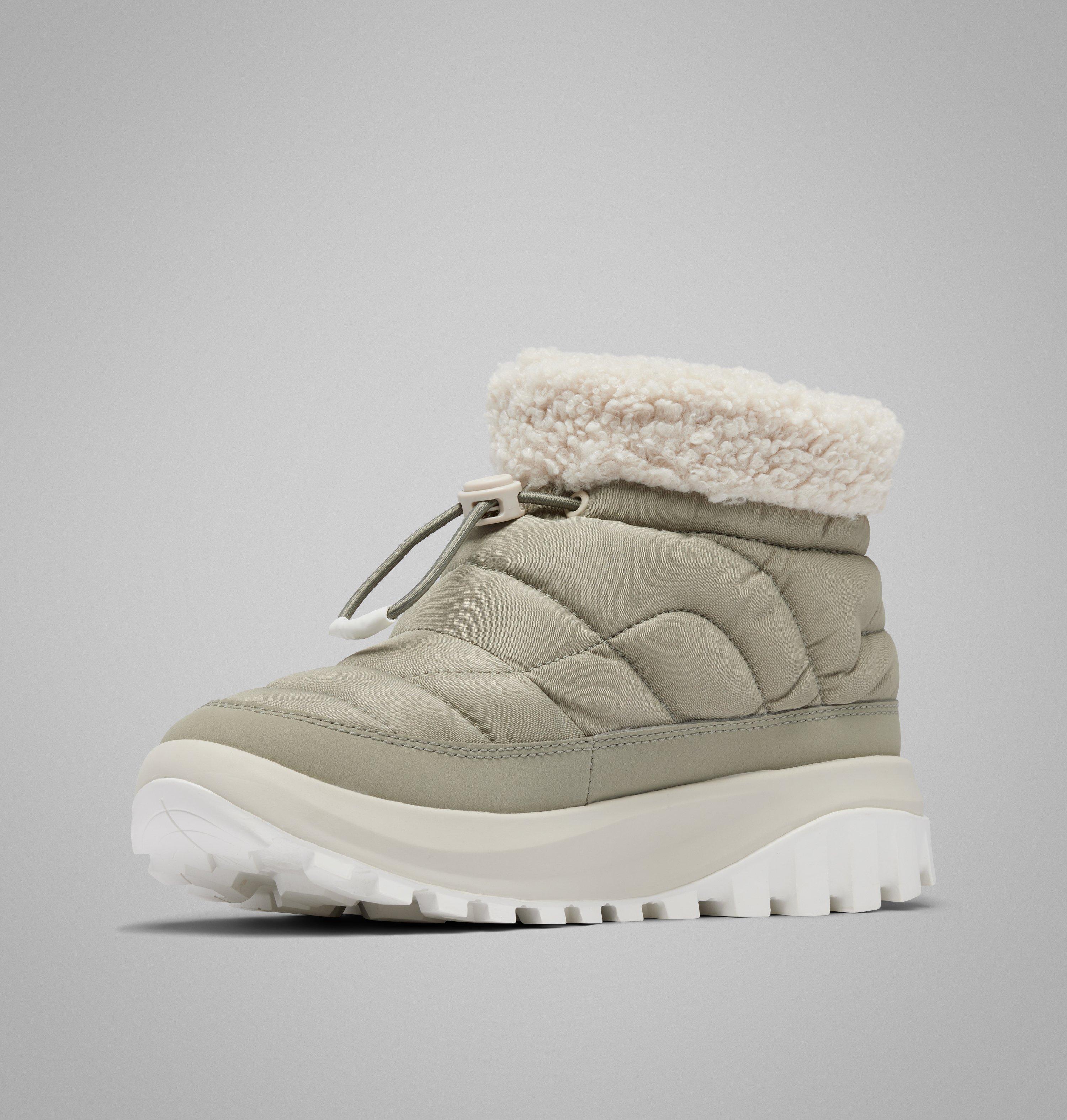 Women's Snowtrot Shorty Boot 8