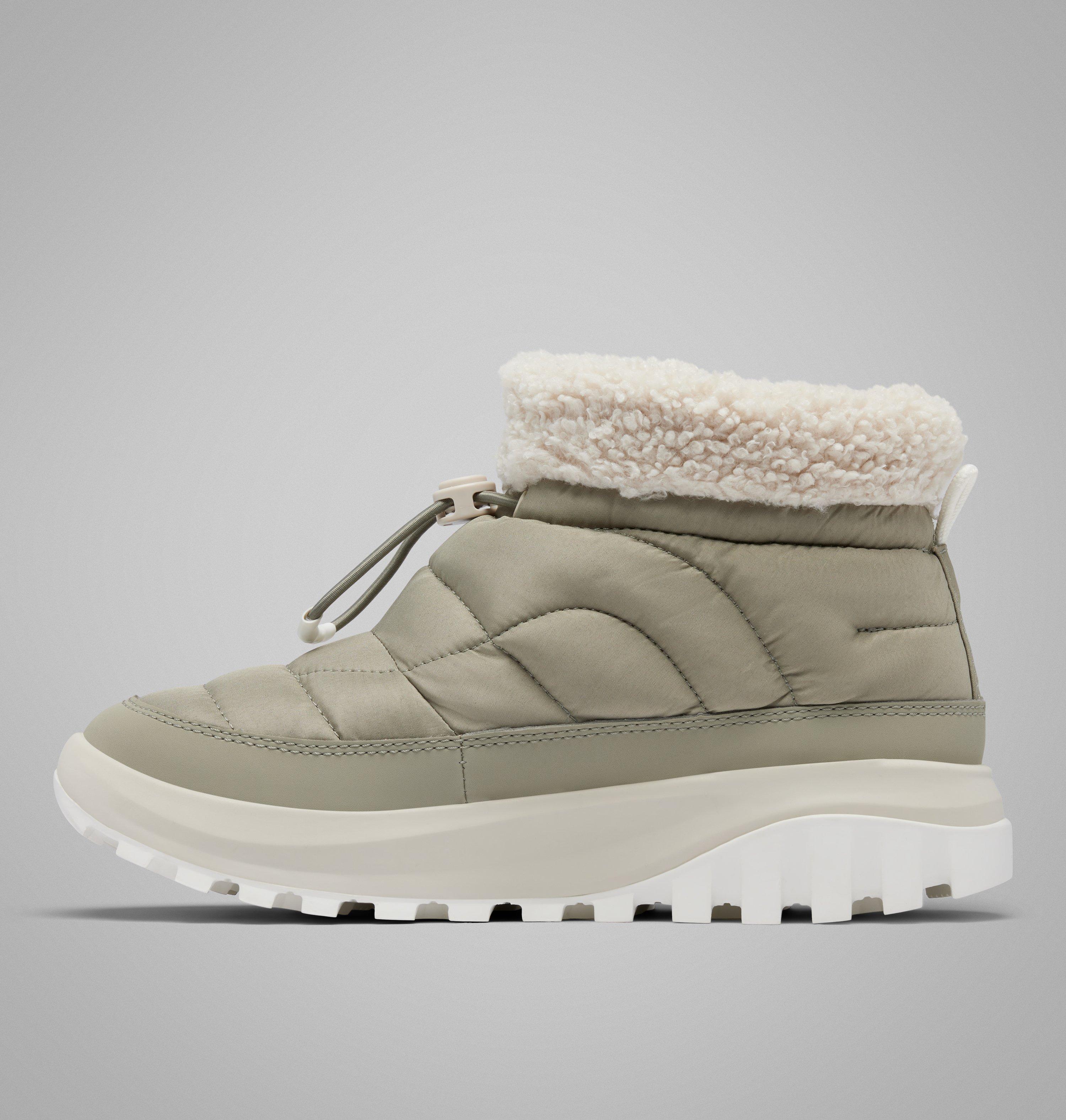 Women's Snowtrot Shorty Boot 7