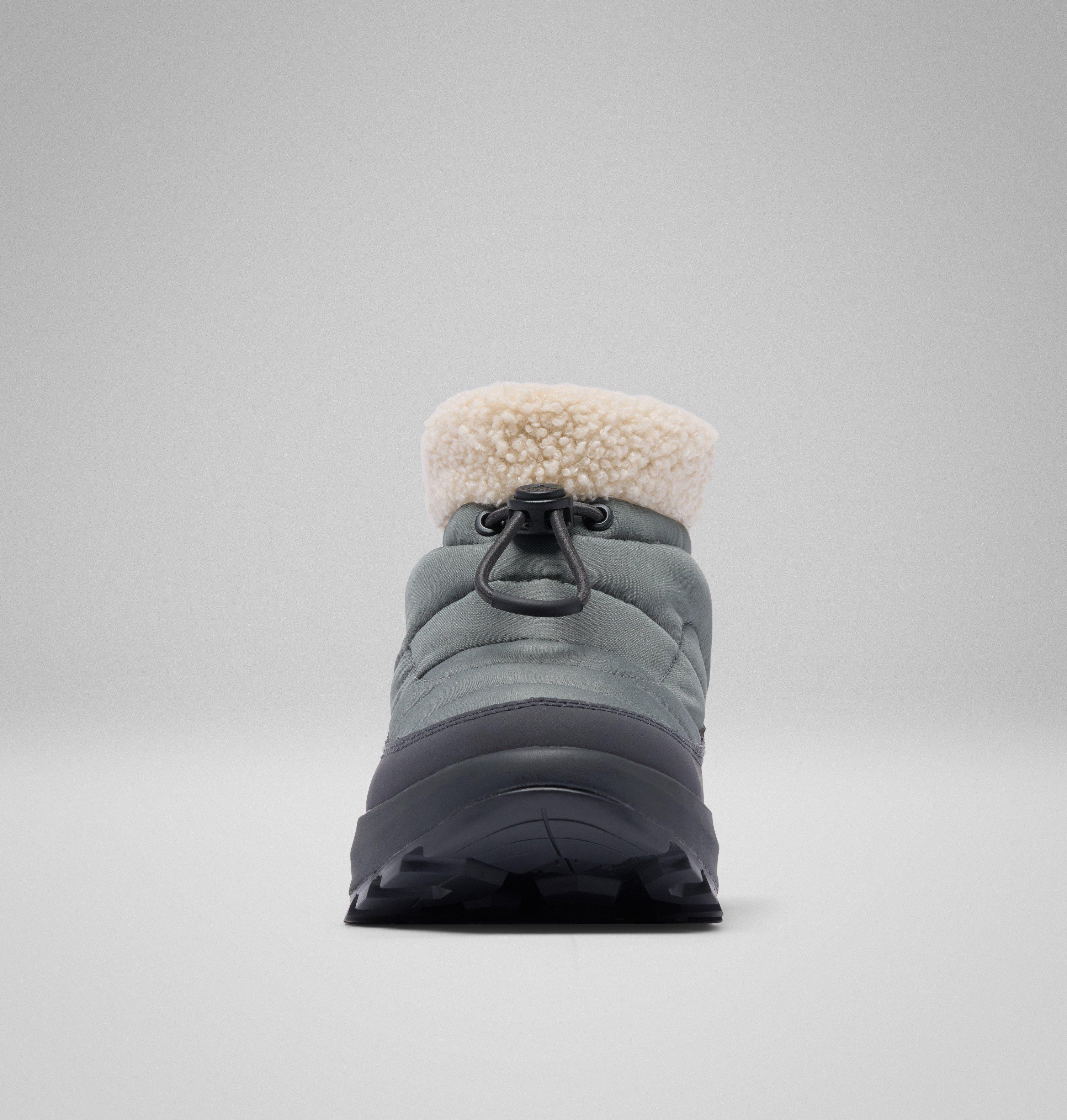 Women's Snowtrot Shorty Boot - Wide 8