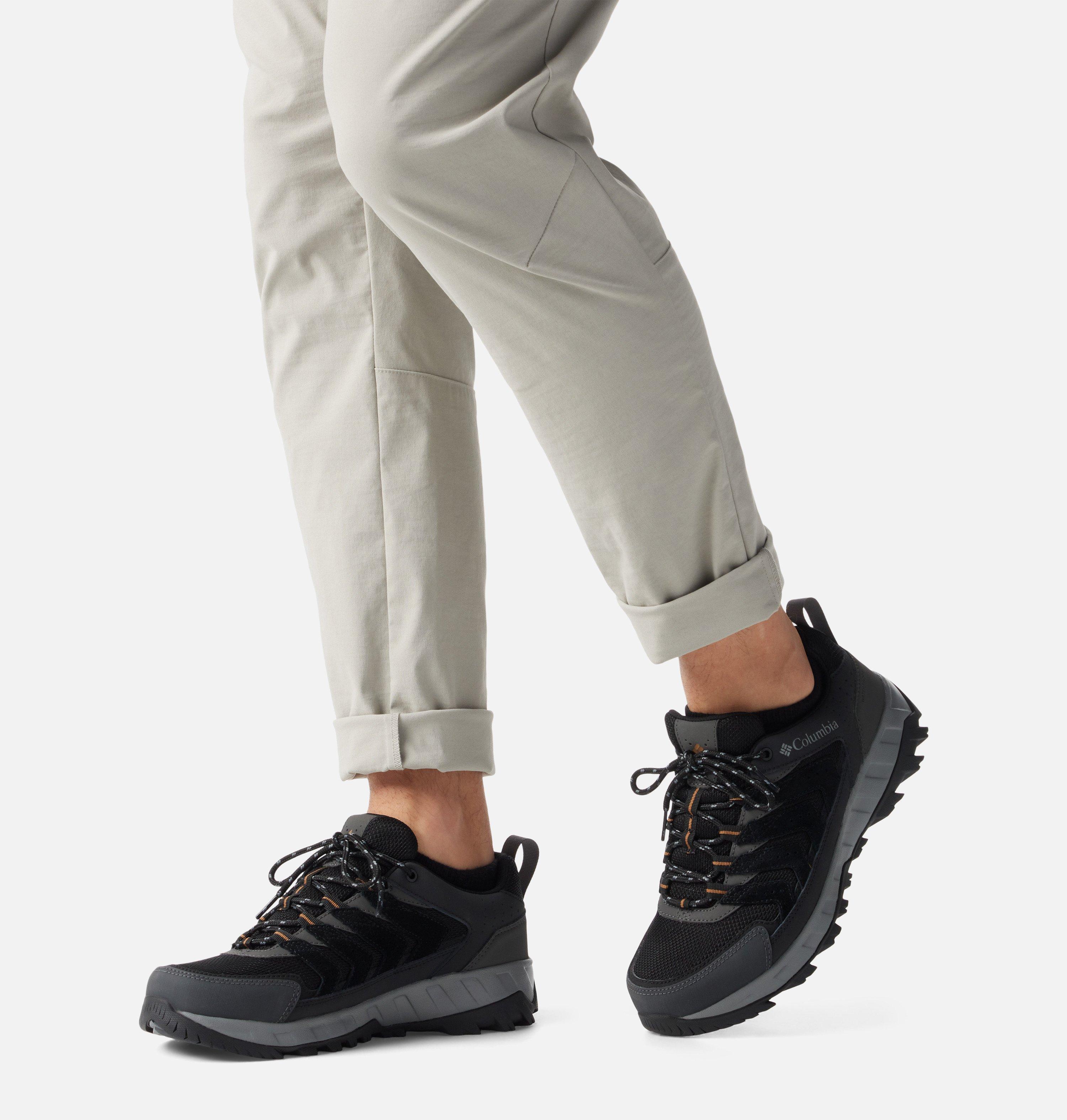 Men's Strata Trail Low Waterproof Shoe - Wide | 010 | 9.5 10